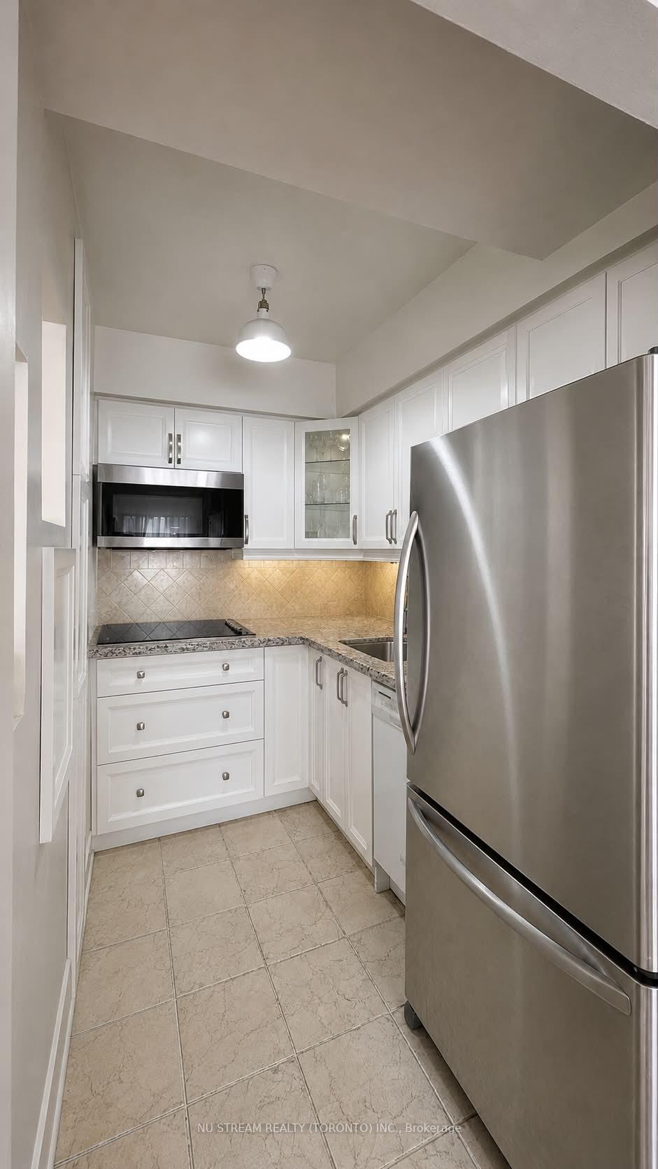 Photo 3 of Unit Main, 4- 75 Upper Canada Drive, North York, St. Andrew-Windfields — HOMEH