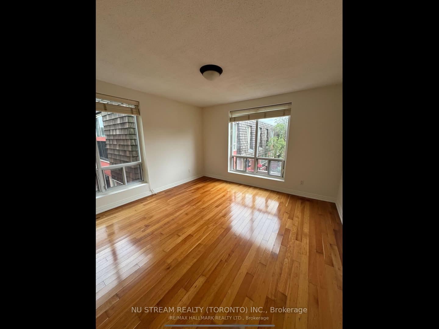 Photo 4 of Unit Main, 4- 75 Upper Canada Drive, North York, St. Andrew-Windfields — HOMEH