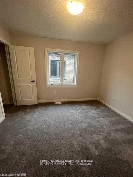 Photo 10 of Unit Upper unit, 28 Crossmore Crescent, Cambridge, Westview — HOMEH