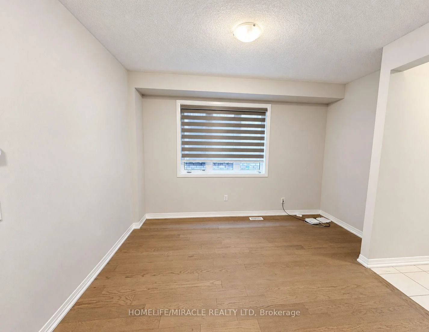 Photo 15 of Unit Upper unit, 28 Crossmore Crescent, Cambridge, Westview — HOMEH