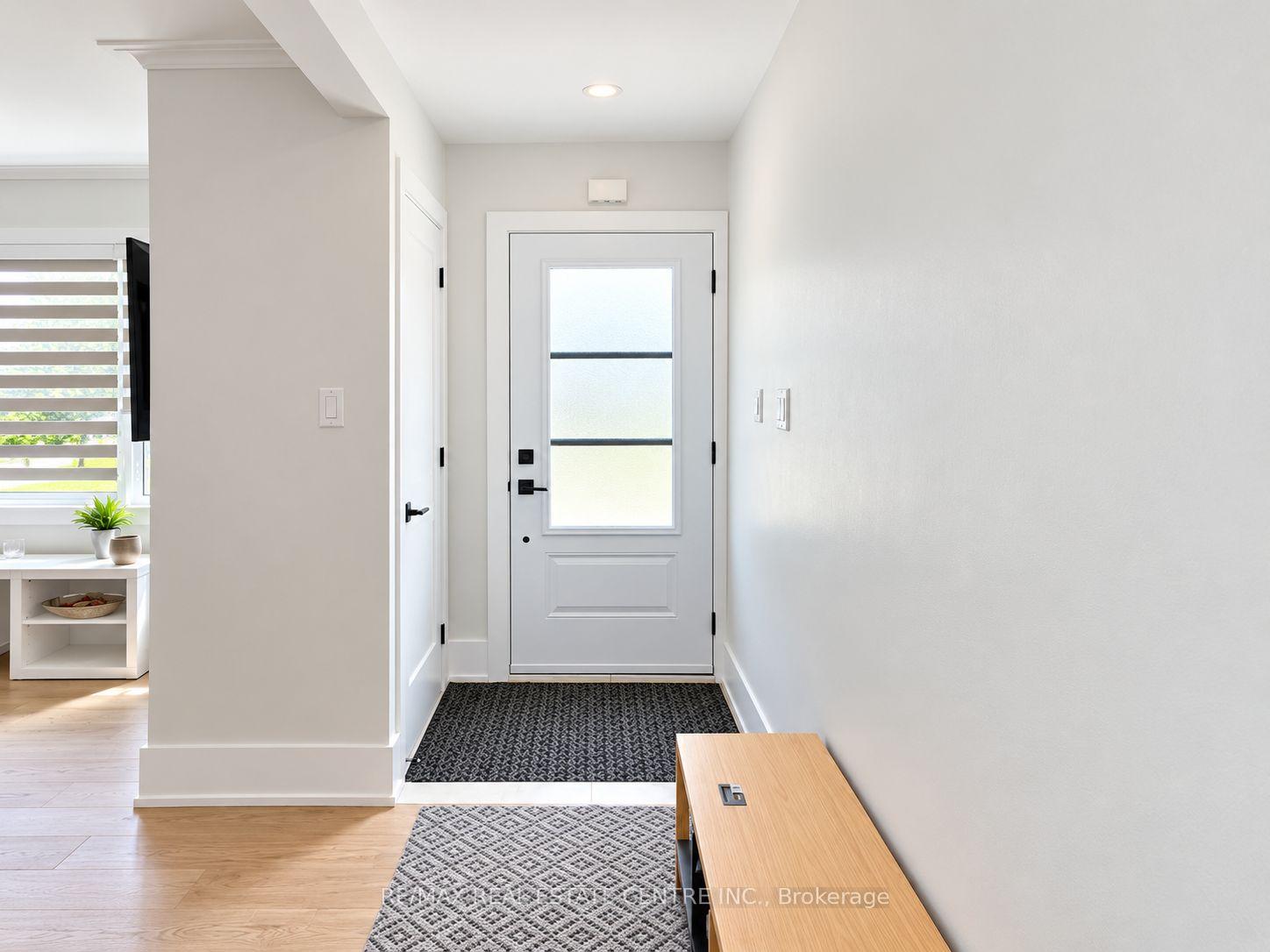 Photo 3 of 4 Rockfield Drive, Etobicoke, Islington-City Centre West — HOMEH