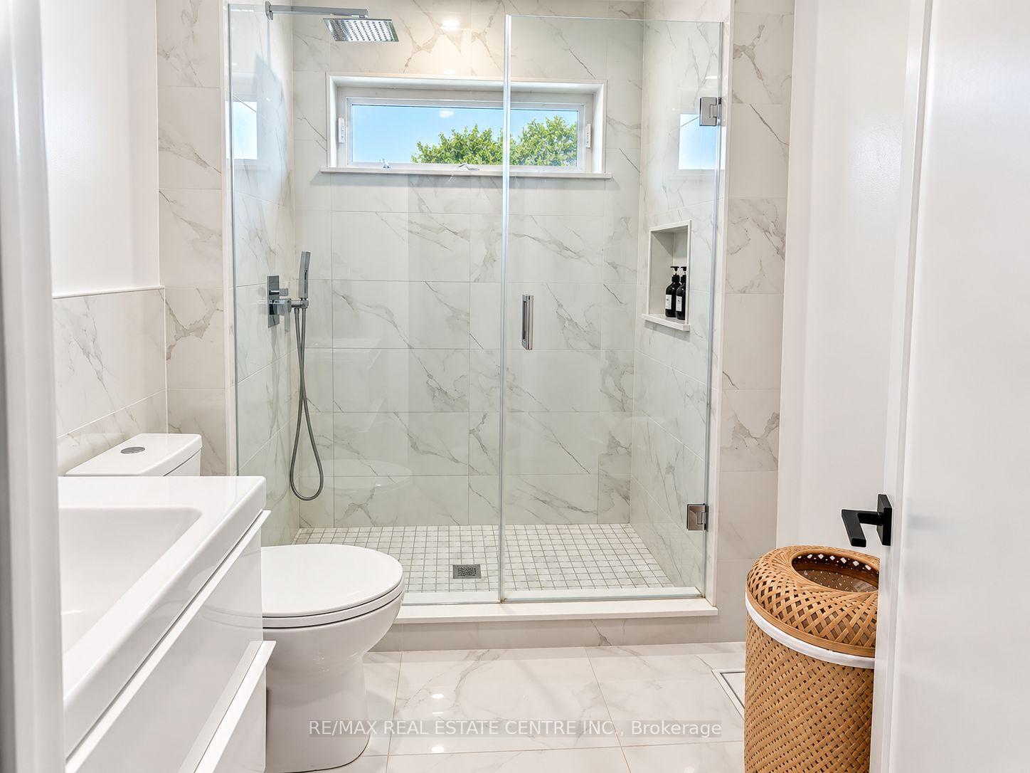 Photo 11 of 4 Rockfield Drive, Etobicoke, Islington-City Centre West — HOMEH