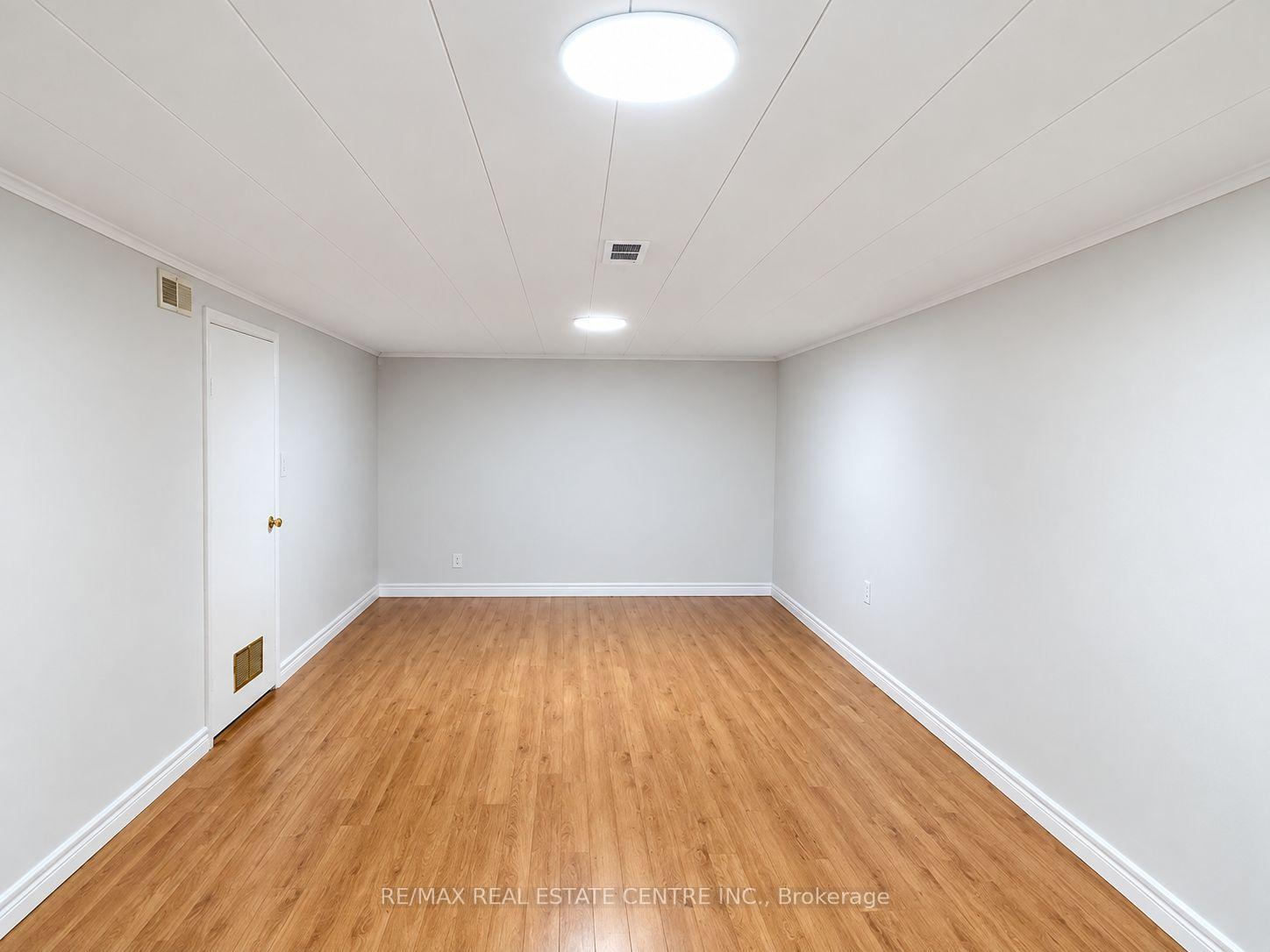 Photo 16 of 4 Rockfield Drive, Etobicoke, Islington-City Centre West — HOMEH