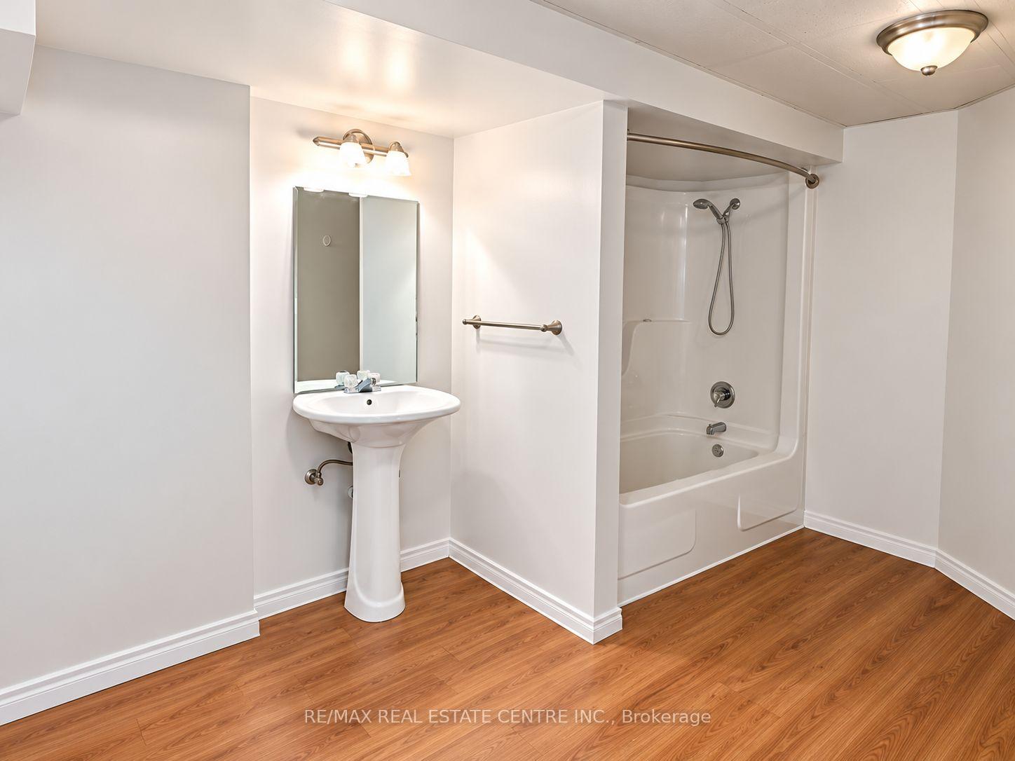 Photo 17 of 4 Rockfield Drive, Etobicoke, Islington-City Centre West — HOMEH