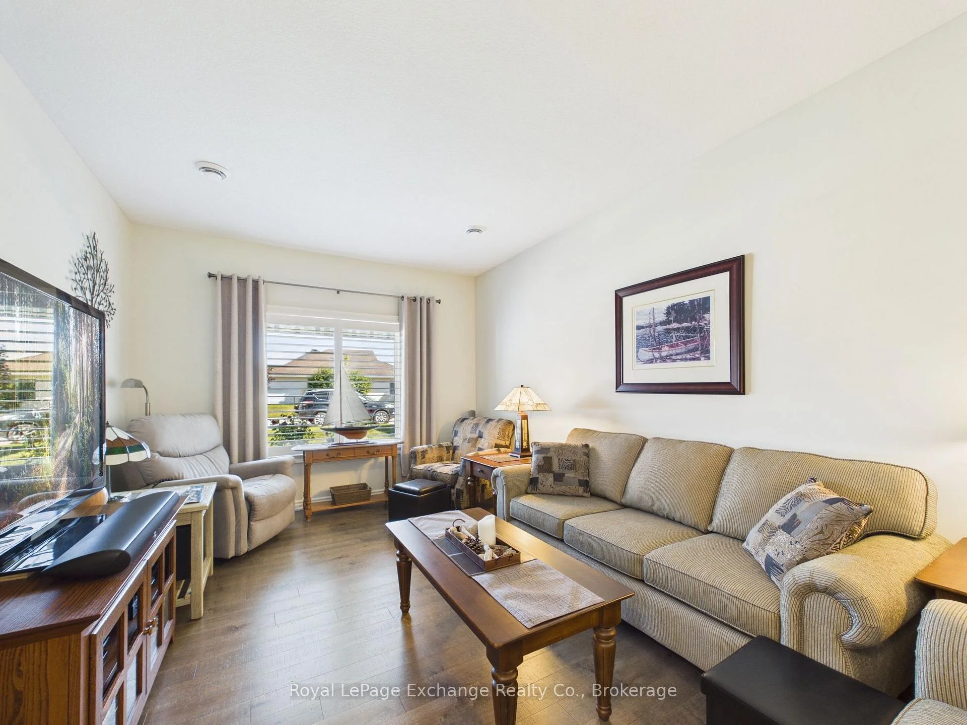 Photo 4 of Unit 86, 513 Stornoway, Huron-Kinloss — HOMEH