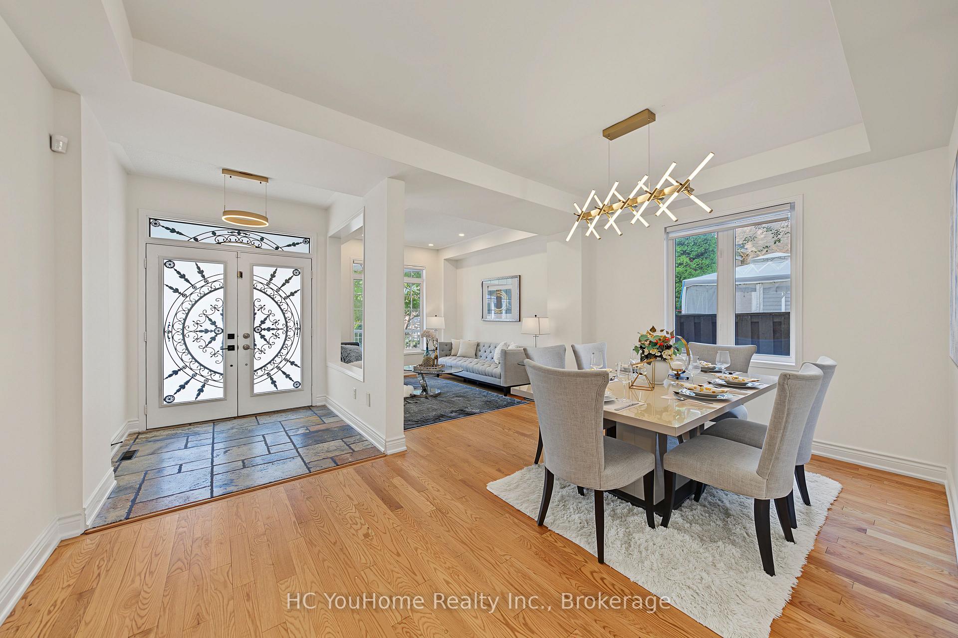 Photo 8 of 39 Emery Hill Boulevard, Markham, Berczy — HOMEH