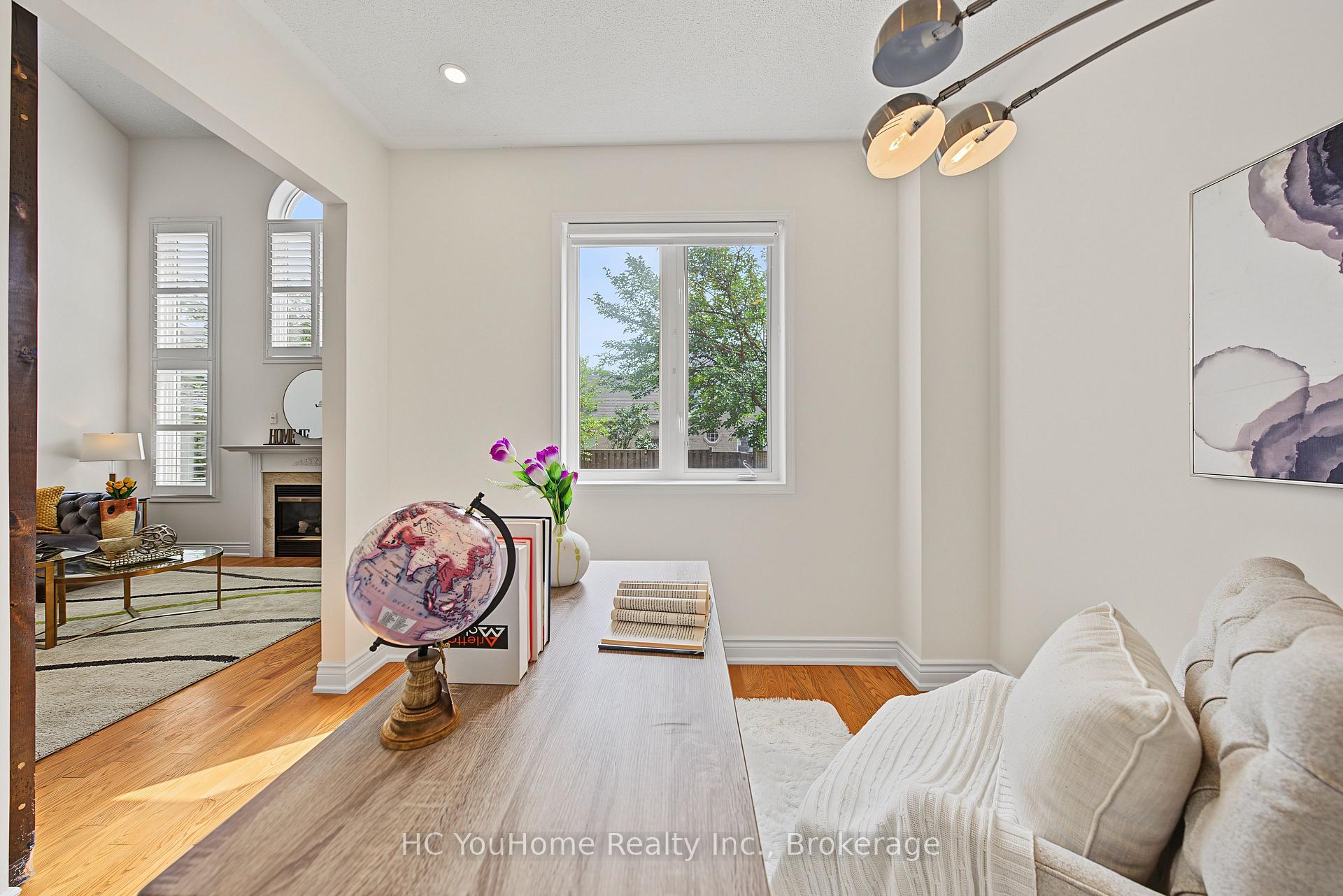 Photo 16 of 39 Emery Hill Boulevard, Markham, Berczy — HOMEH