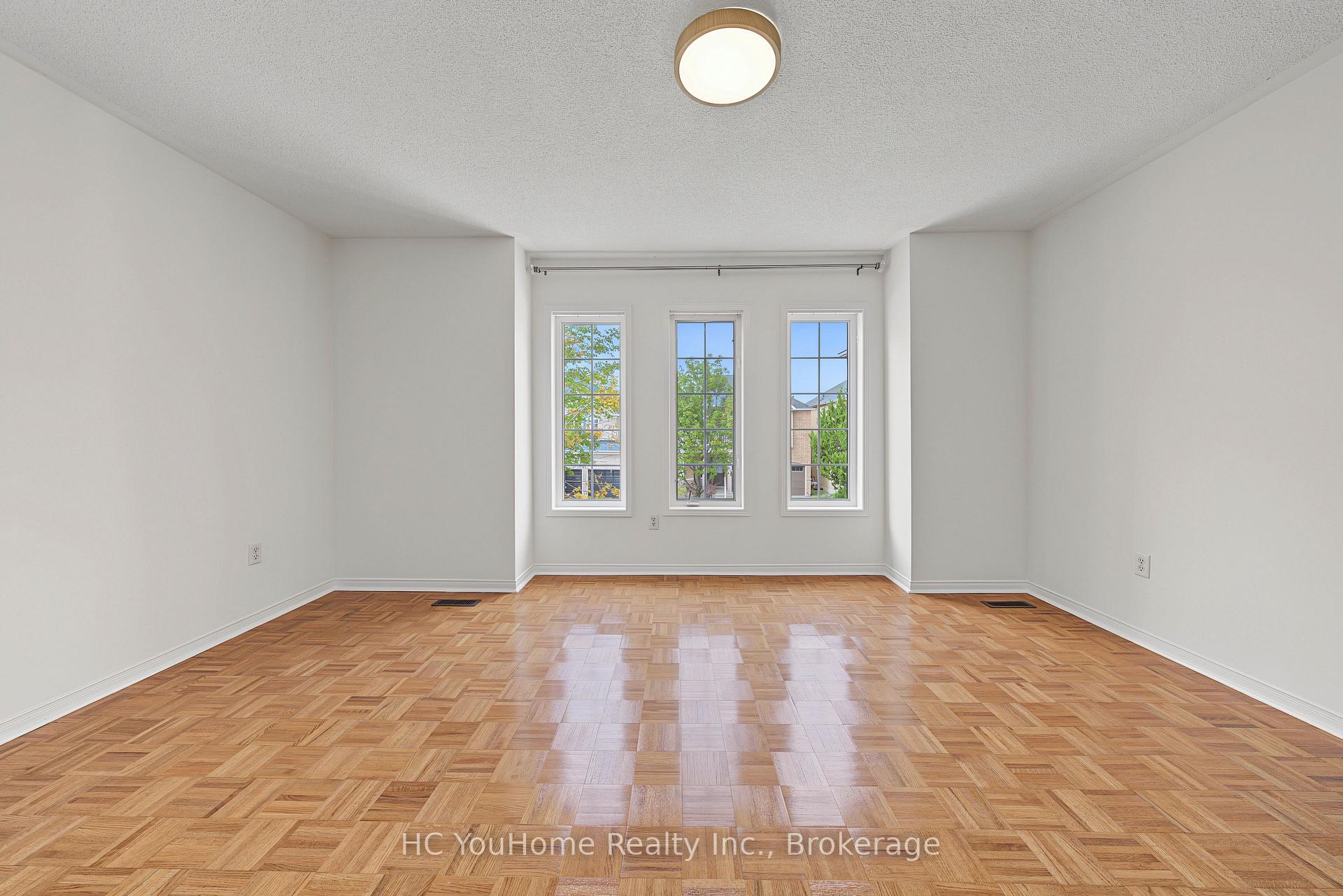 Photo 37 of 39 Emery Hill Boulevard, Markham, Berczy — HOMEH