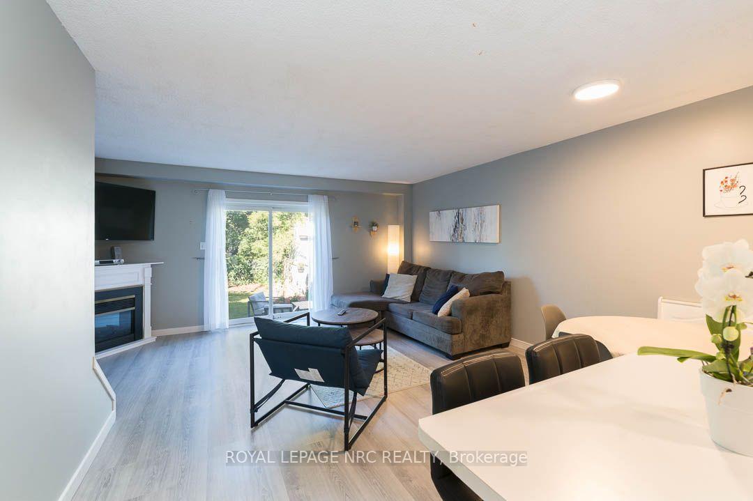 Photo 1 of 4345 Beverley Crescent, Lincoln, Beamsville — HOMEH