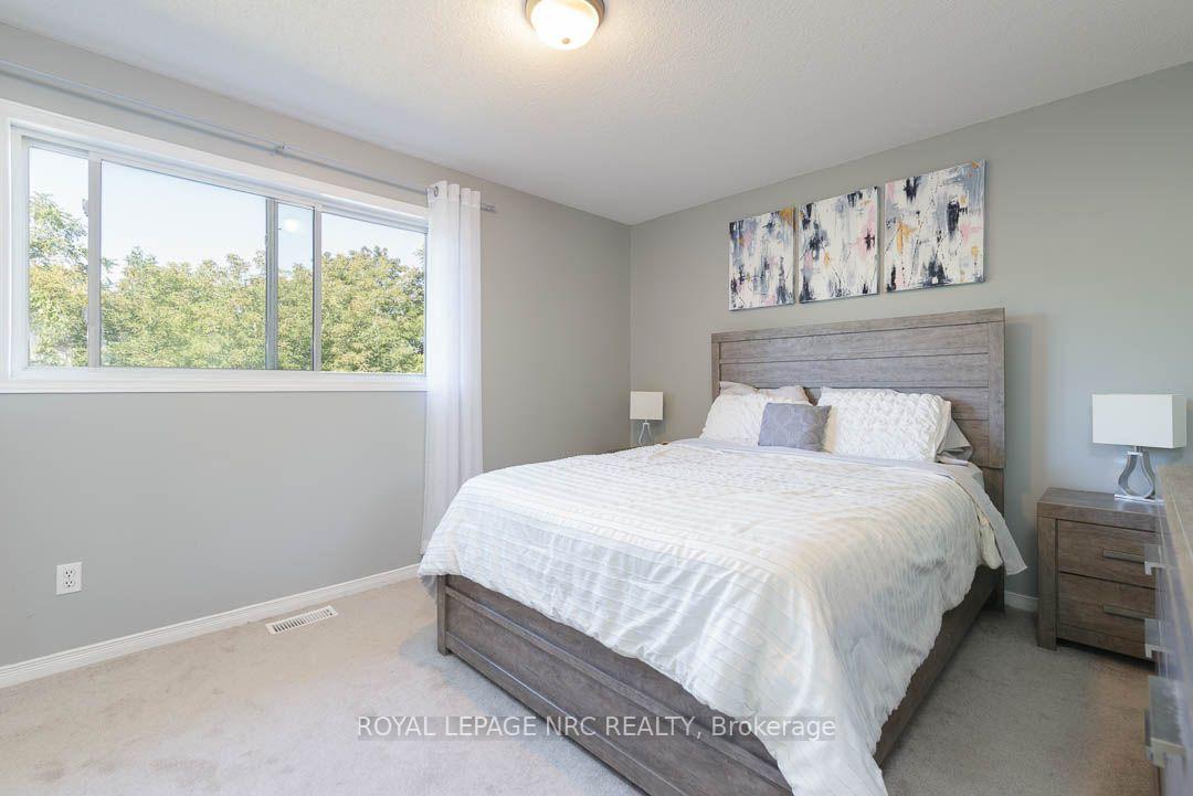 Photo 7 of 4345 Beverley Crescent, Lincoln, Beamsville — HOMEH