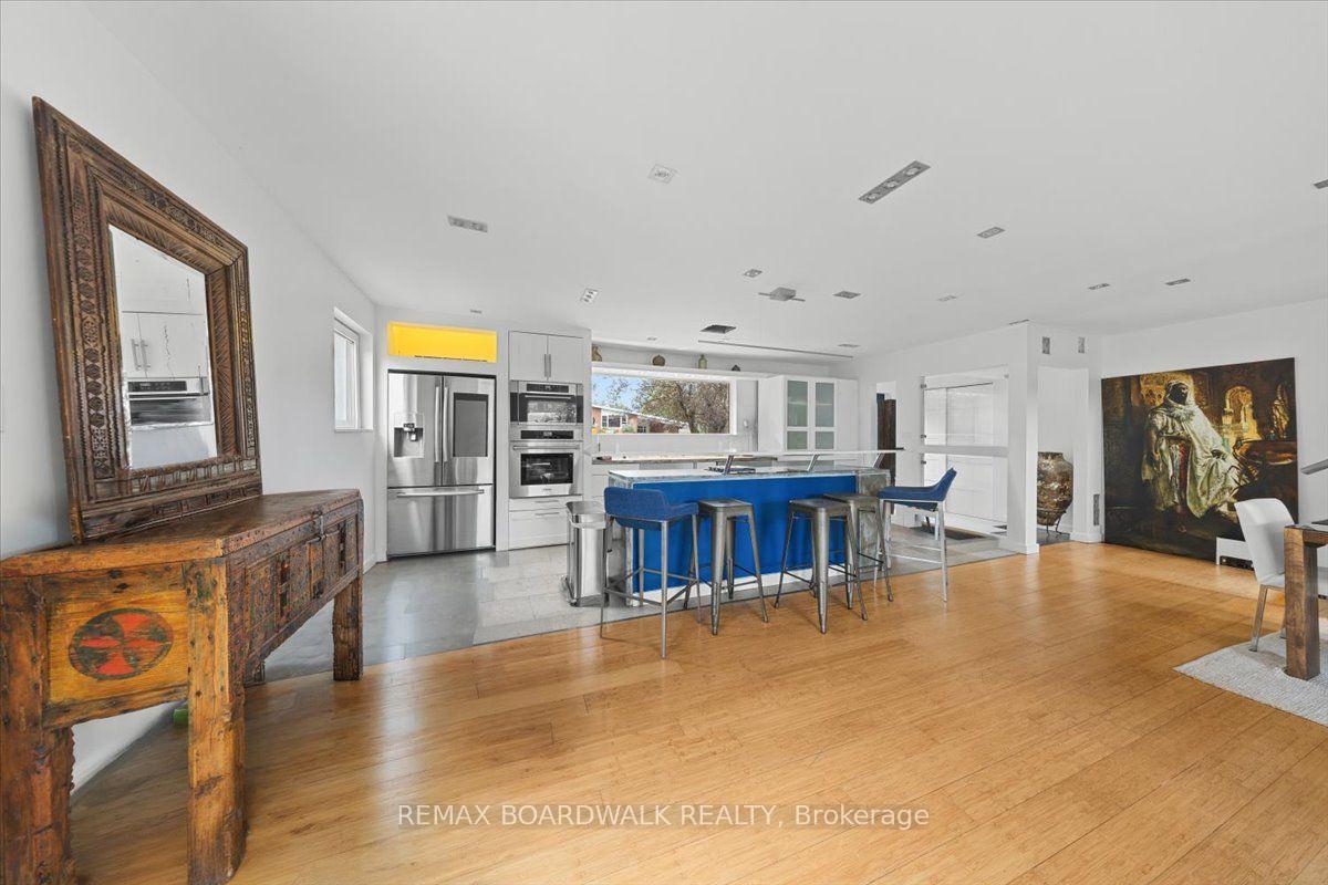 Photo 4 of 152 Duford Street, Ottawa, Vanier — HOMEH