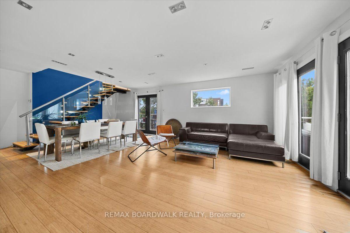 Photo 11 of 152 Duford Street, Ottawa, Vanier — HOMEH