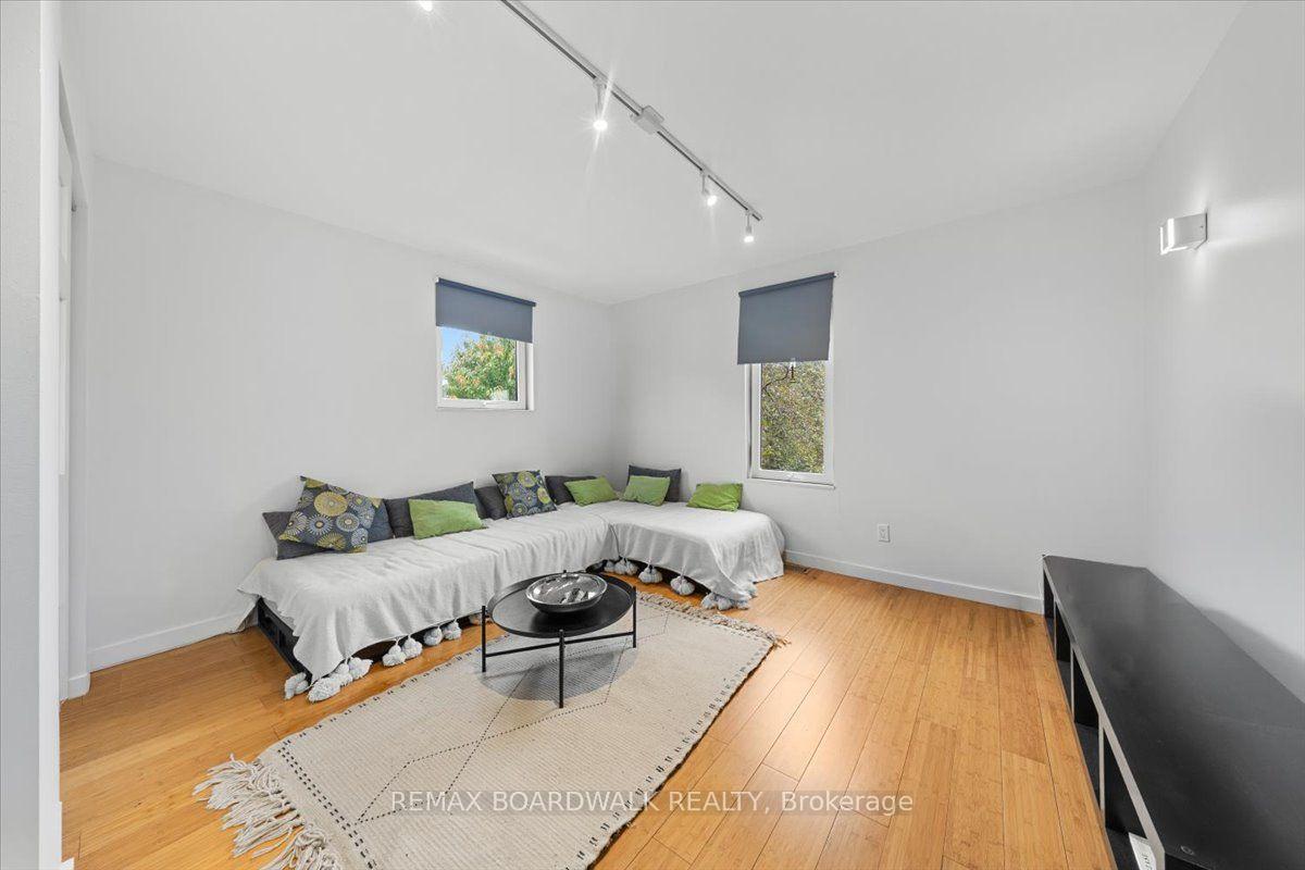 Photo 18 of 152 Duford Street, Ottawa, Vanier — HOMEH