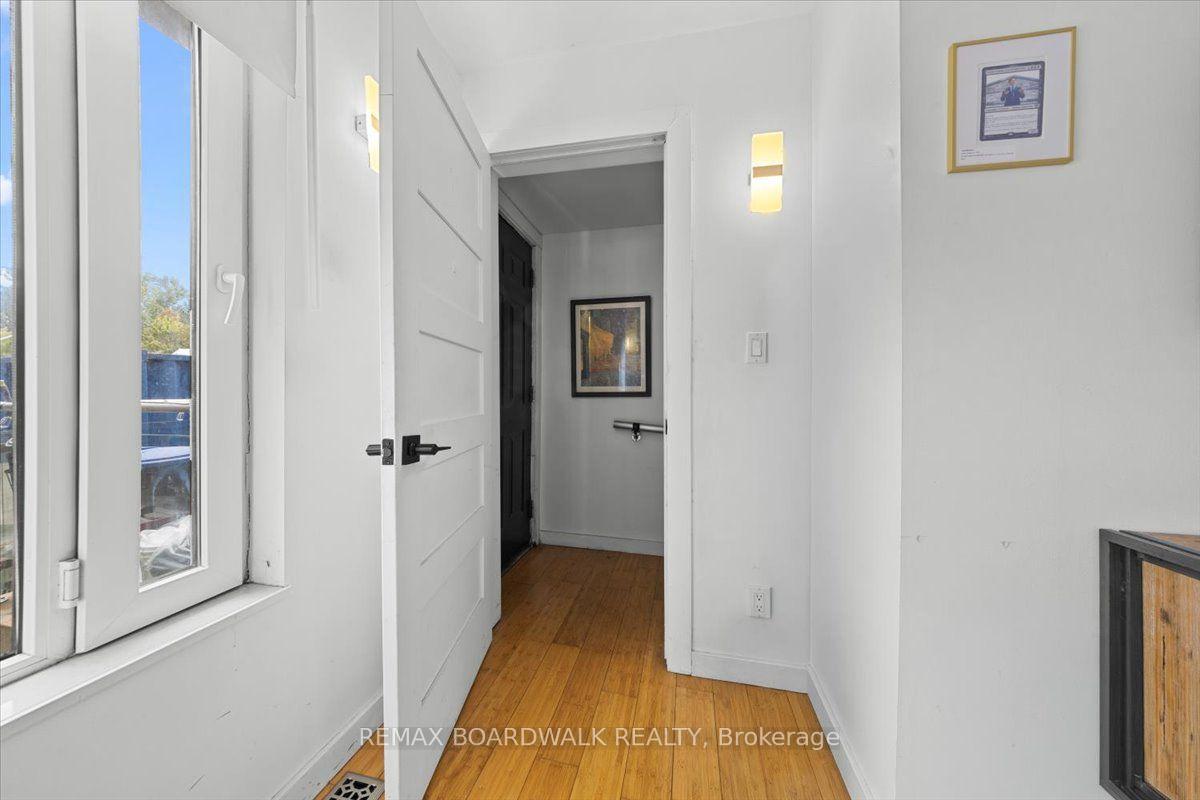 Photo 25 of 152 Duford Street, Ottawa, Vanier — HOMEH