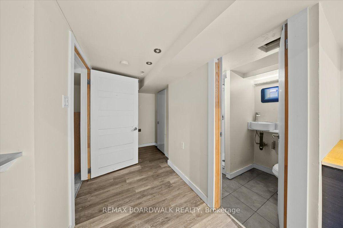 Photo 36 of 152 Duford Street, Ottawa, Vanier — HOMEH