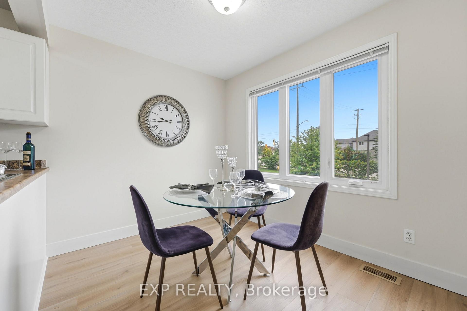 Photo 10 of Unit 3, 601 Columbia Forest Boulevard, Waterloo, Clair Hills — HOMEH