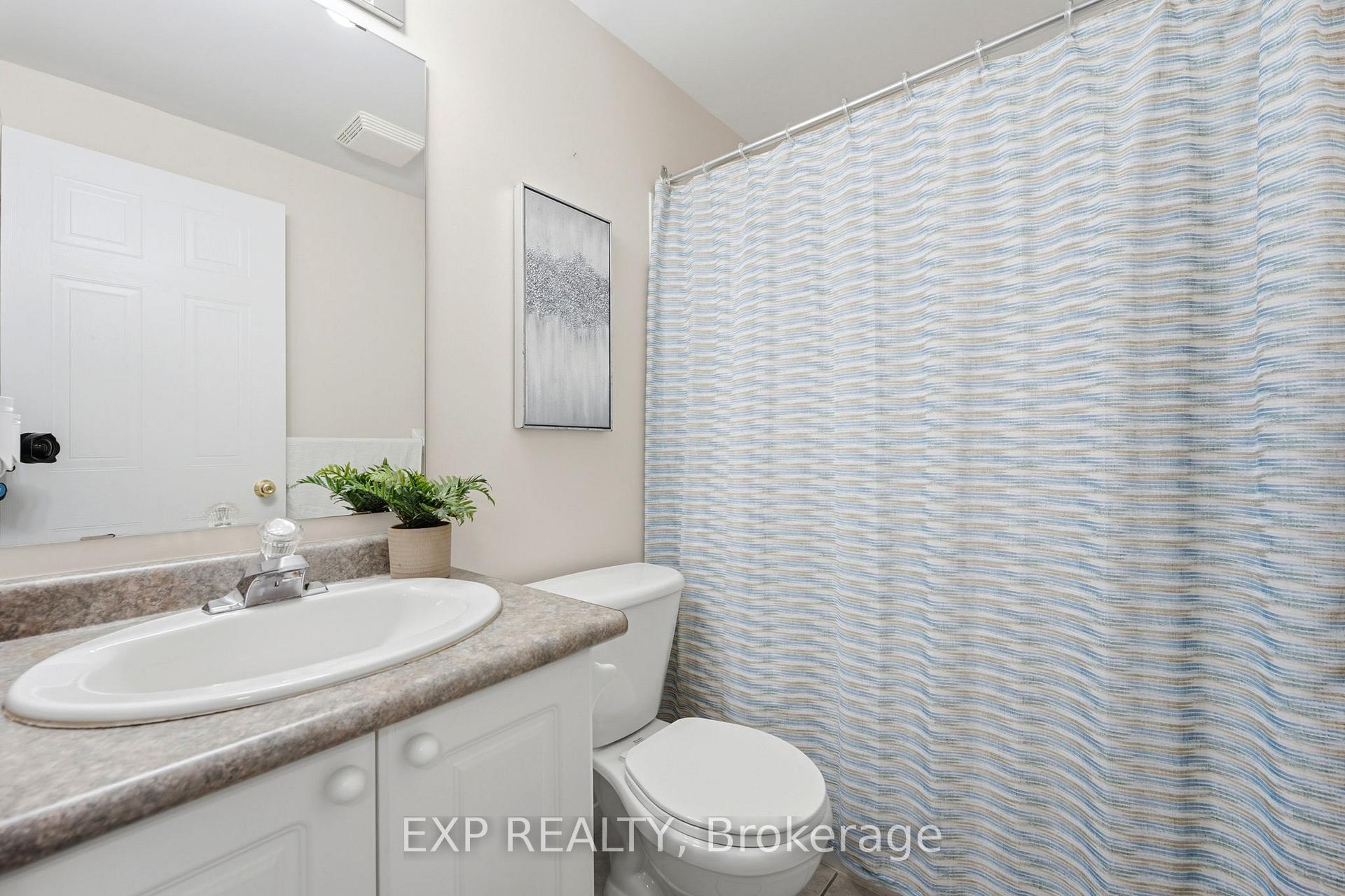 Photo 19 of Unit 3, 601 Columbia Forest Boulevard, Waterloo, Clair Hills — HOMEH