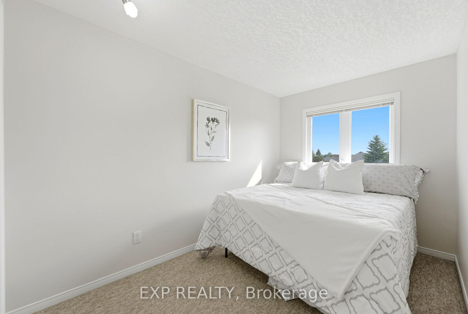 Photo 22 of Unit 3, 601 Columbia Forest Boulevard, Waterloo, Clair Hills — HOMEH