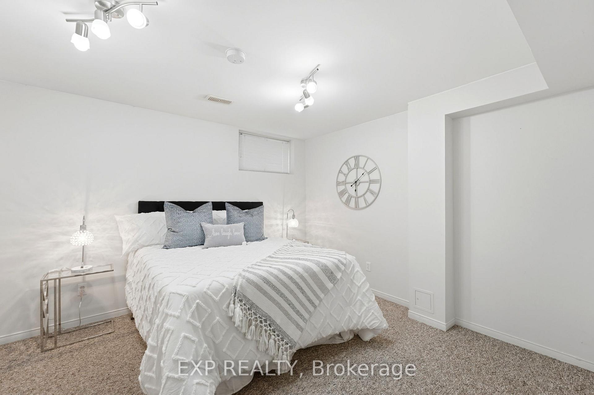 Photo 27 of Unit 3, 601 Columbia Forest Boulevard, Waterloo, Clair Hills — HOMEH