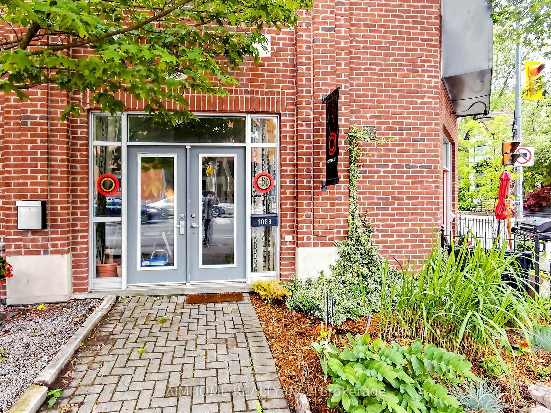 Photo 3 of 1089 Dundas Street E, Toronto, South Riverdale — HOMEH