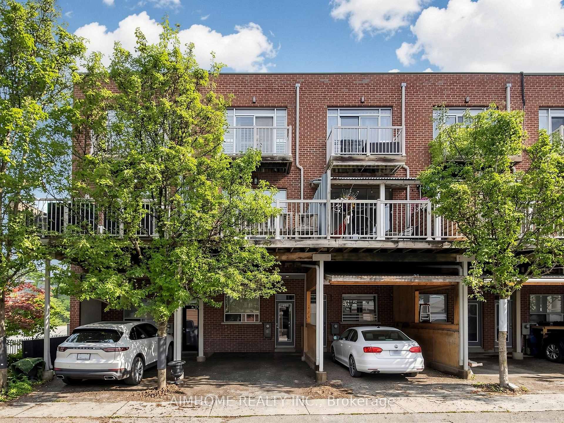 Photo 13 of 1089 Dundas Street E, Toronto, South Riverdale — HOMEH
