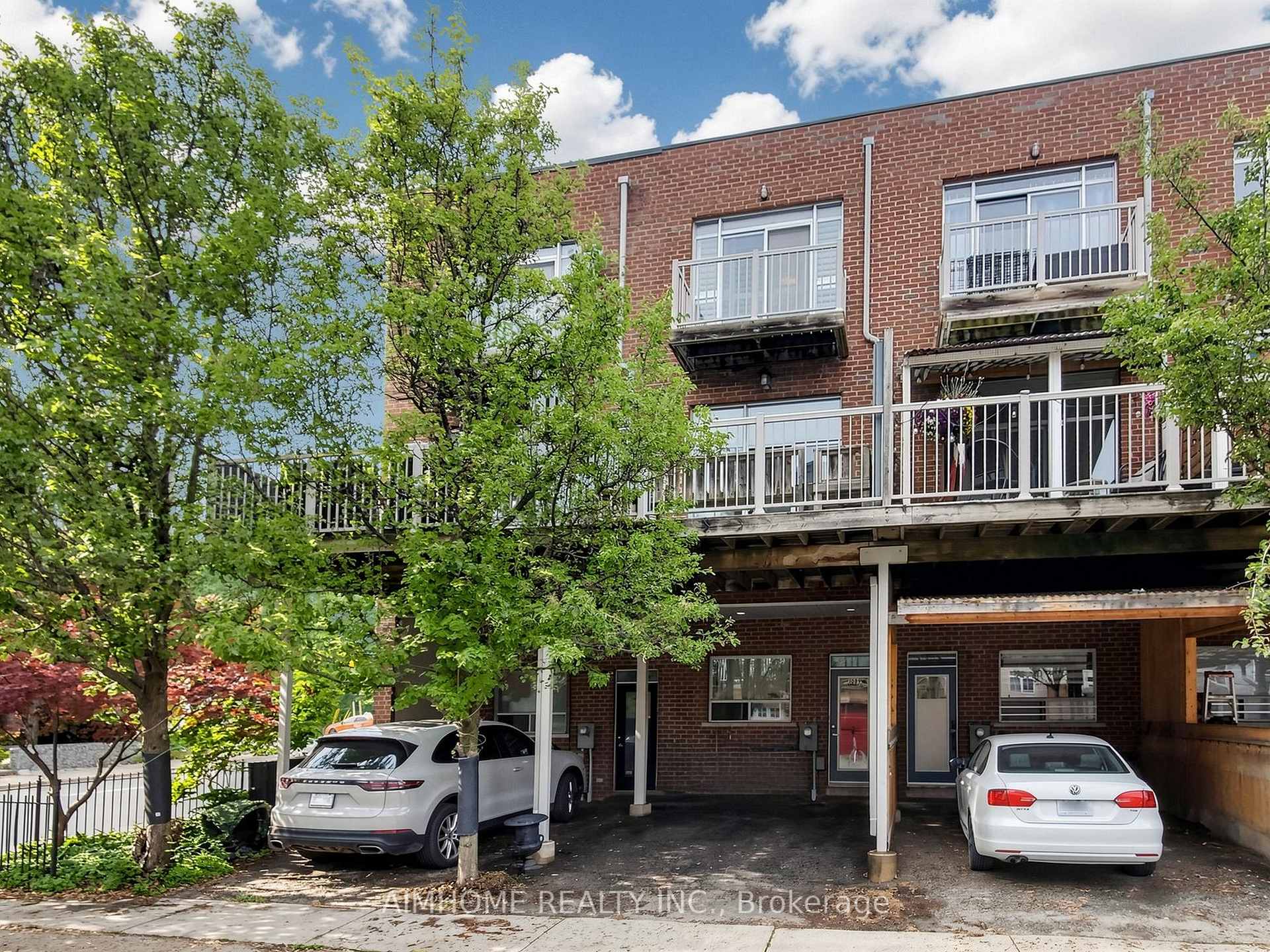 Photo 14 of 1089 Dundas Street E, Toronto, South Riverdale — HOMEH