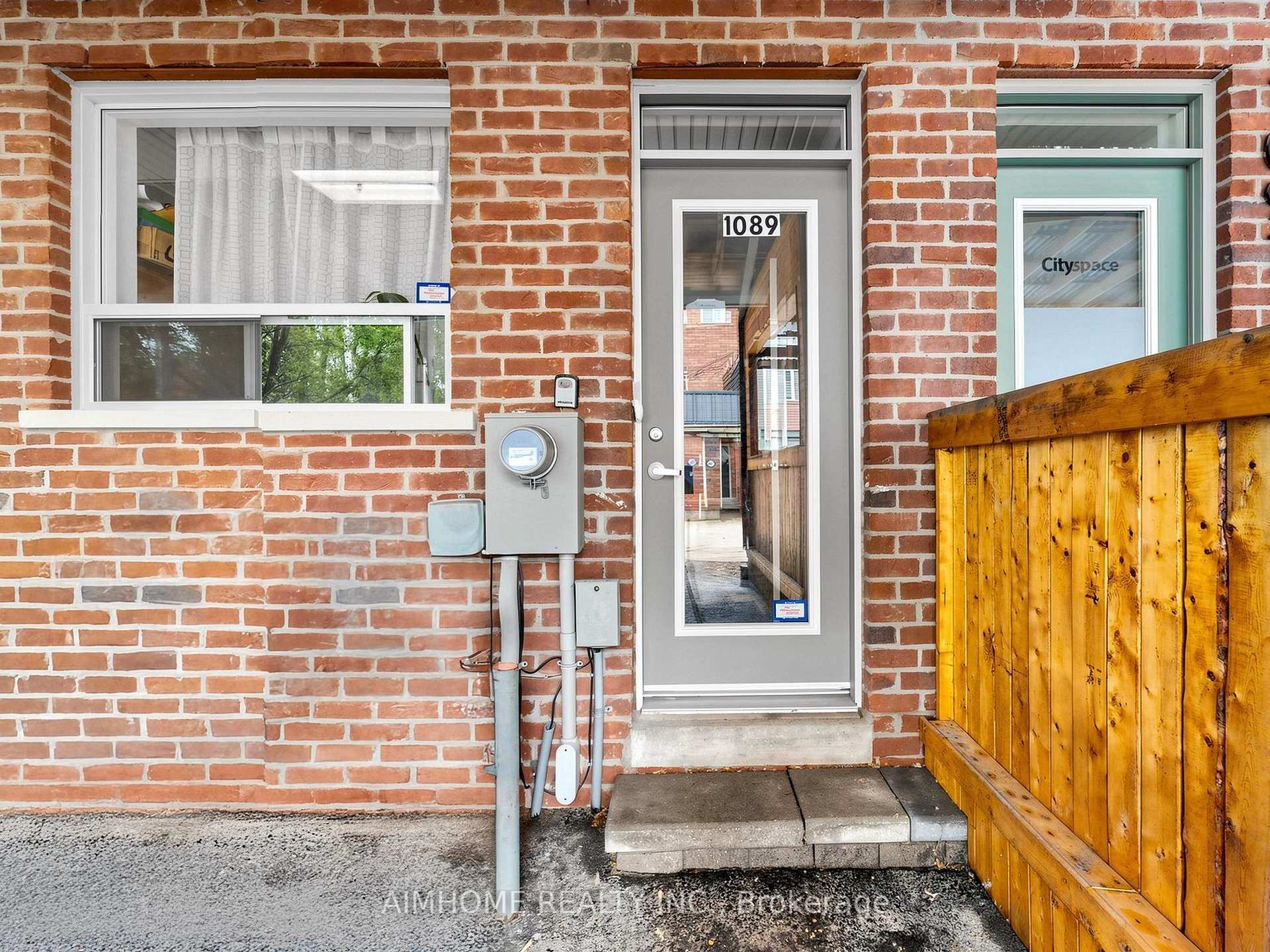 Photo 16 of 1089 Dundas Street E, Toronto, South Riverdale — HOMEH