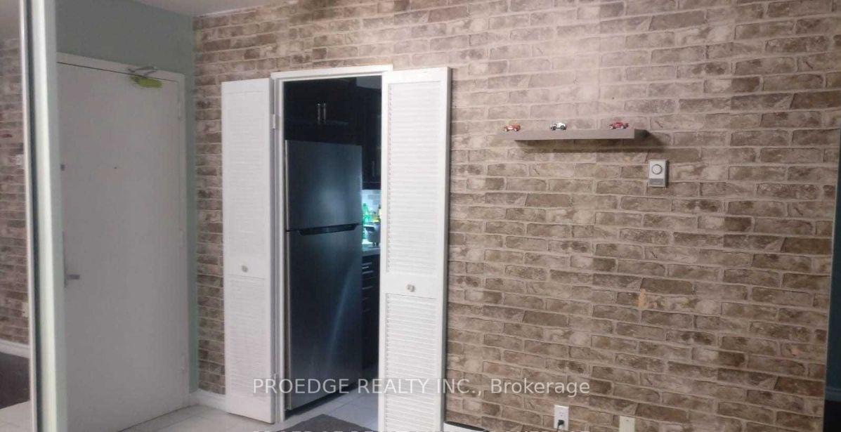 Photo 3 of Unit 102, 5 Massey Square, Toronto, Crescent Town — HOMEH