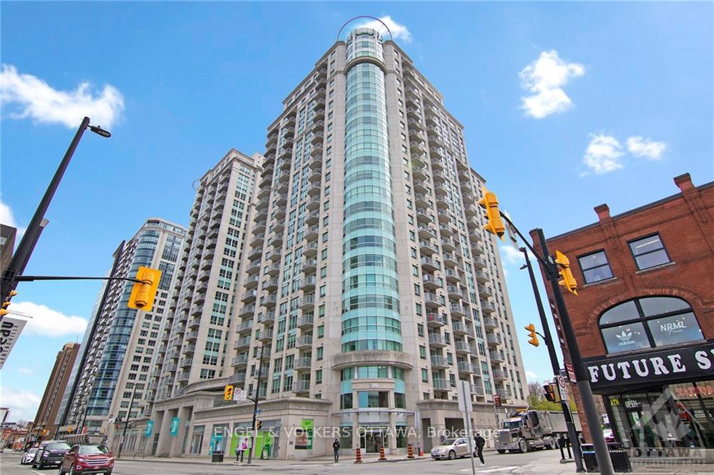 Front of Unit 904, 200 Rideau Street