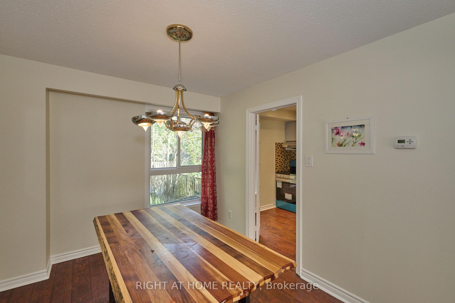 Photo 6 of Unit 169RC, 169 Rusty Crest Way, North York, Don Valley Village — HOMEH