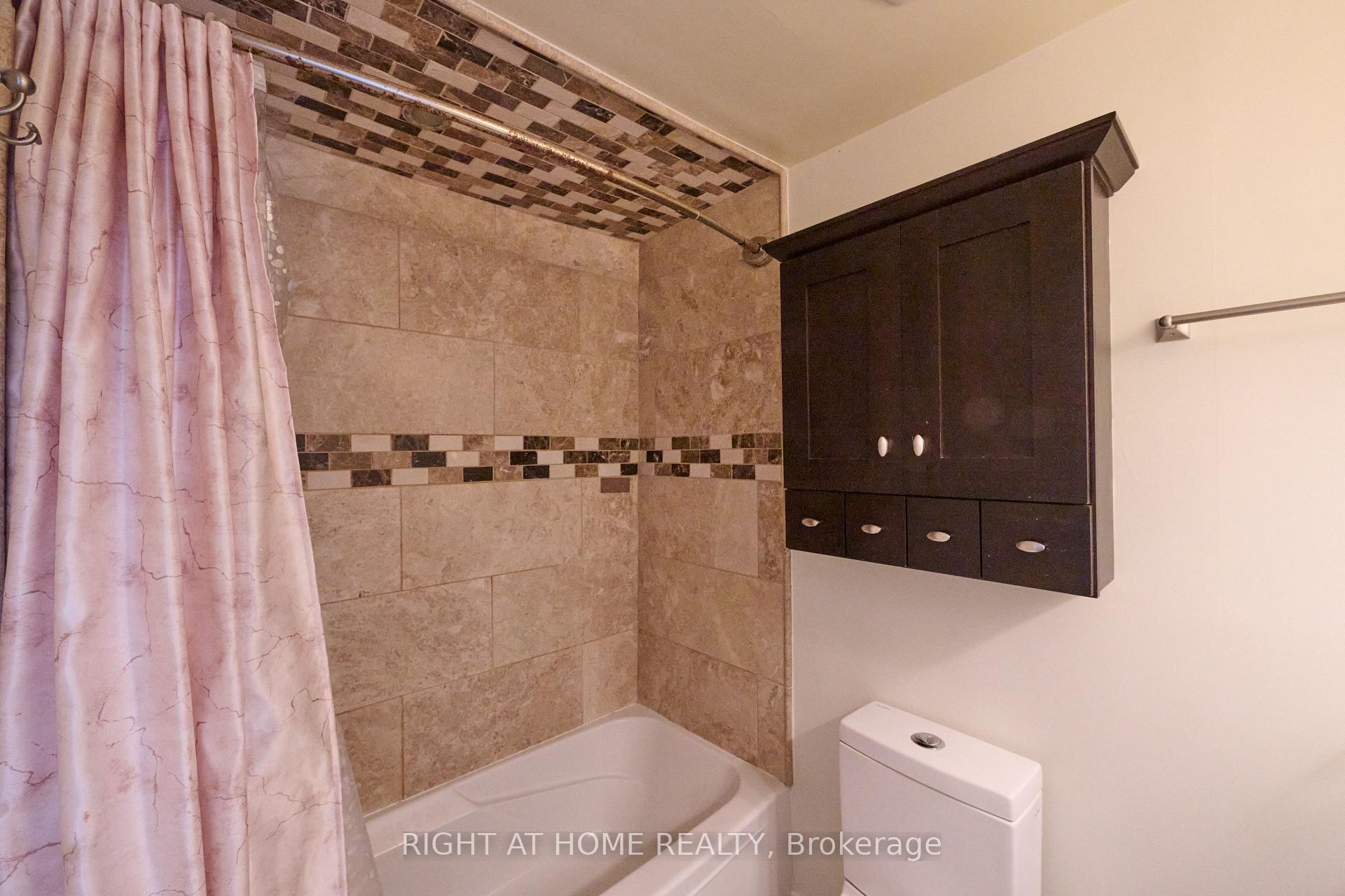 Photo 12 of Unit 169RC, 169 Rusty Crest Way, North York, Don Valley Village — HOMEH