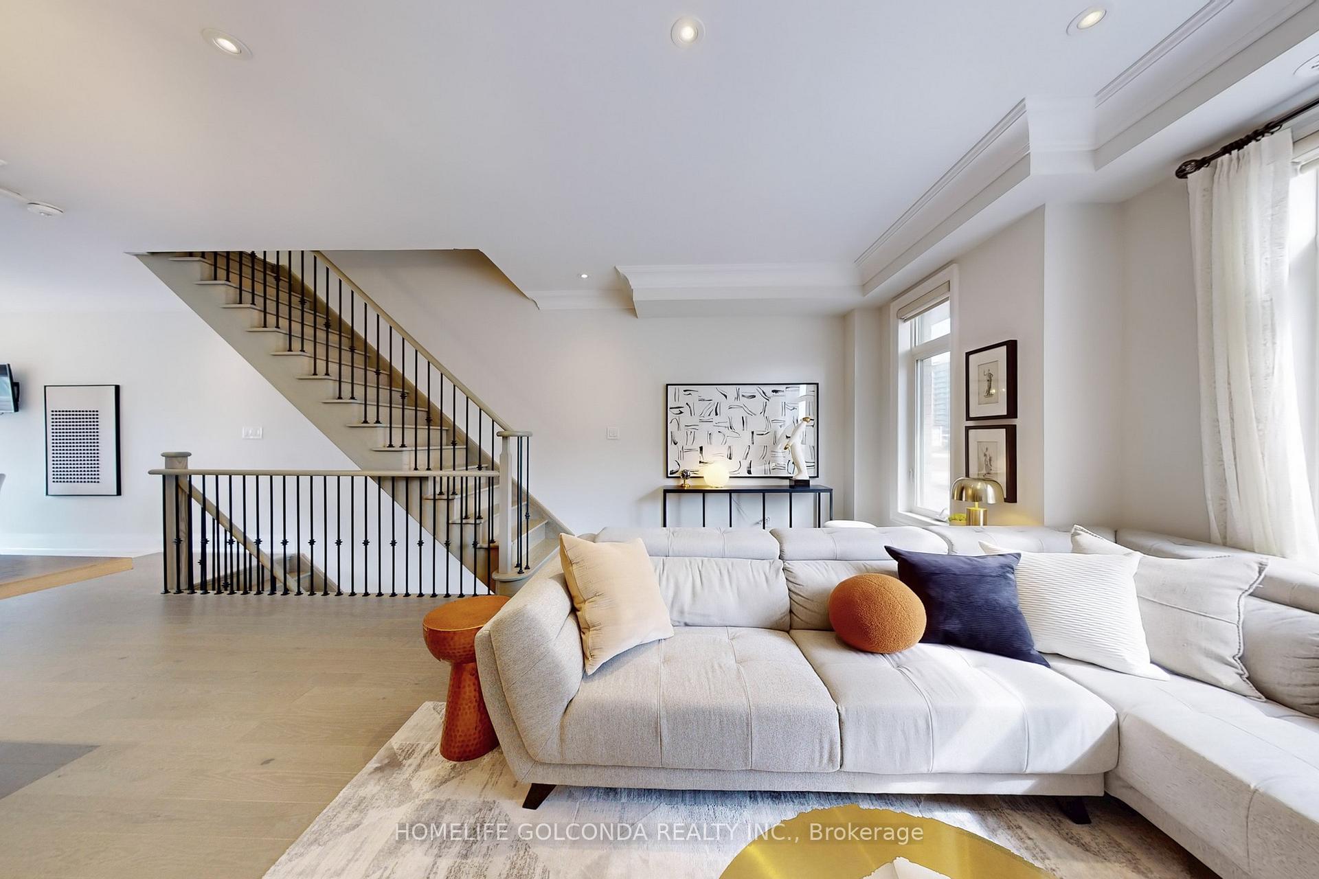 Photo 8 of 54 Saddlecreek Drive, Markham, Commerce Valley — HOMEH