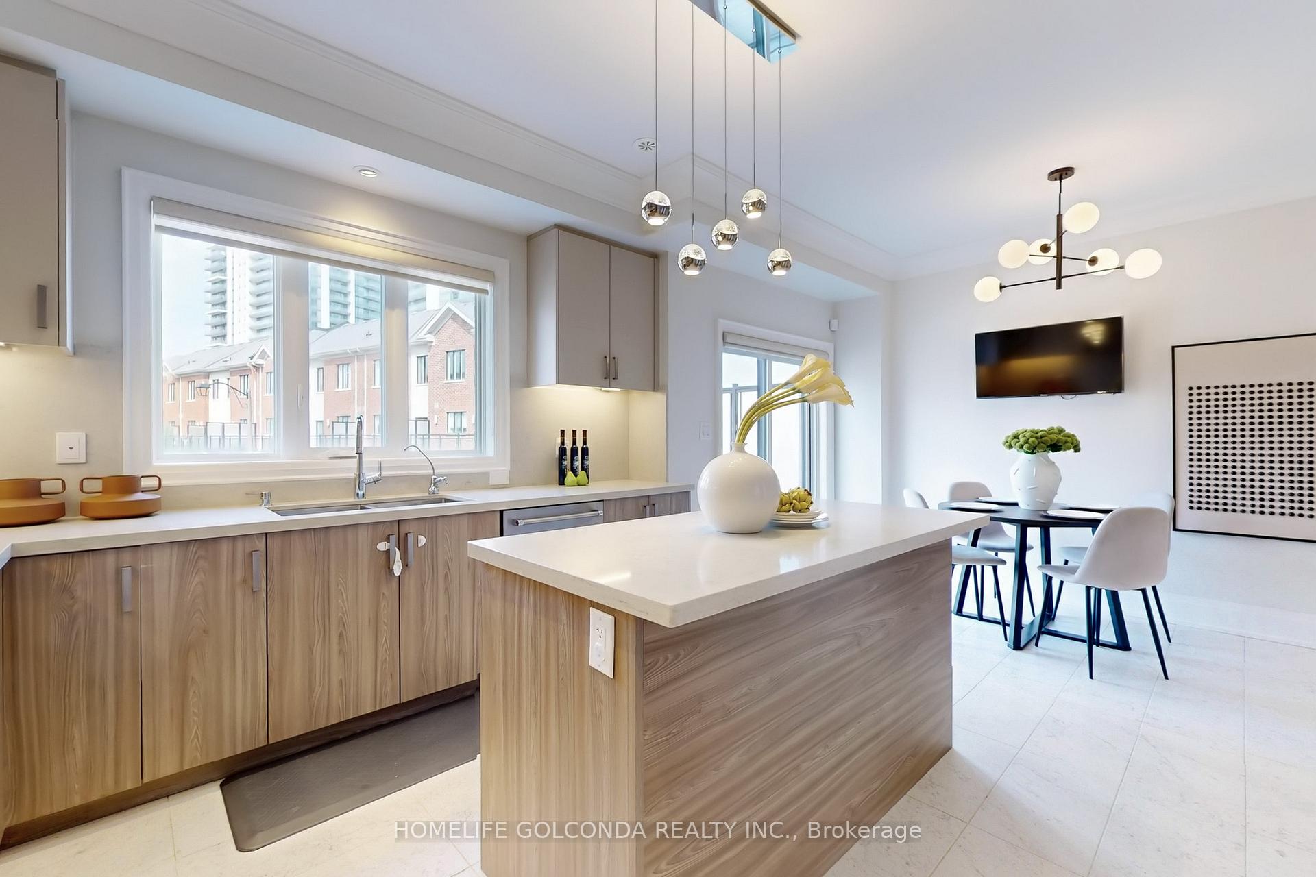 Photo 16 of 54 Saddlecreek Drive, Markham, Commerce Valley — HOMEH