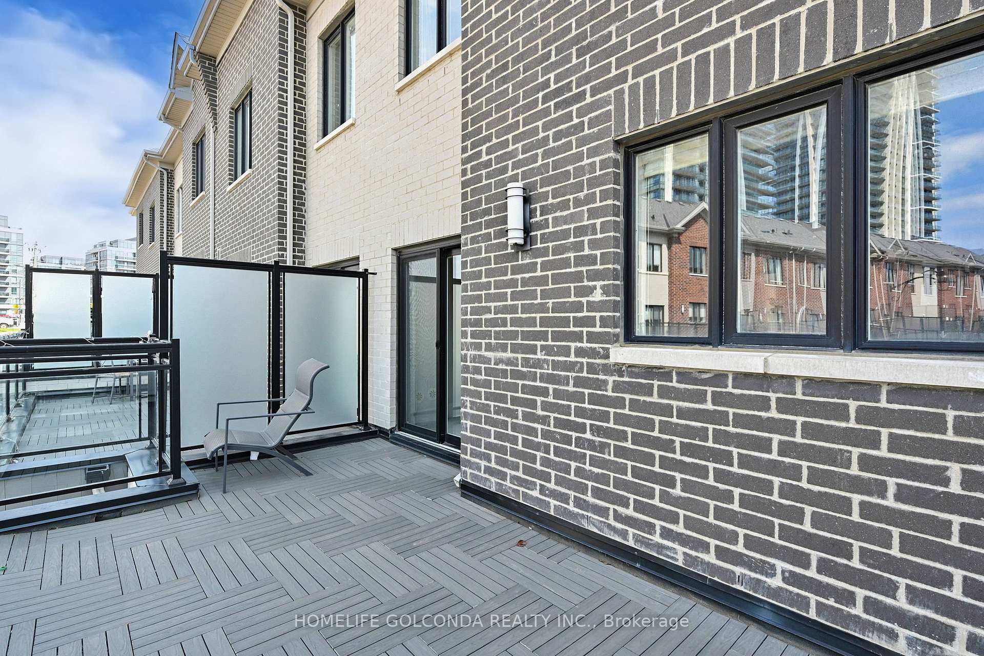 Photo 43 of 54 Saddlecreek Drive, Markham, Commerce Valley — HOMEH