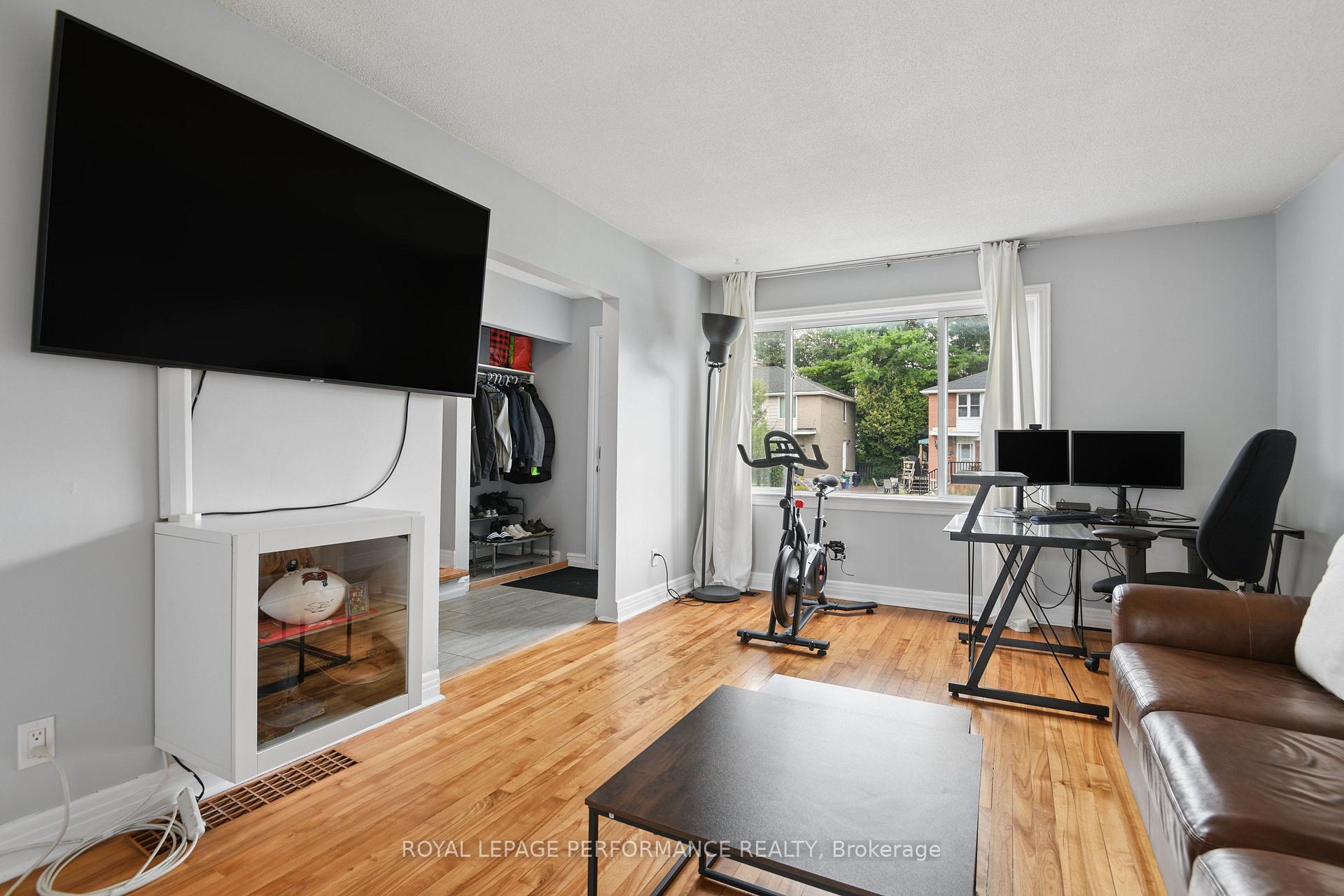 Photo 8 of 2423 Clementine Boulevard, Ottawa, Heron Park — HOMEH