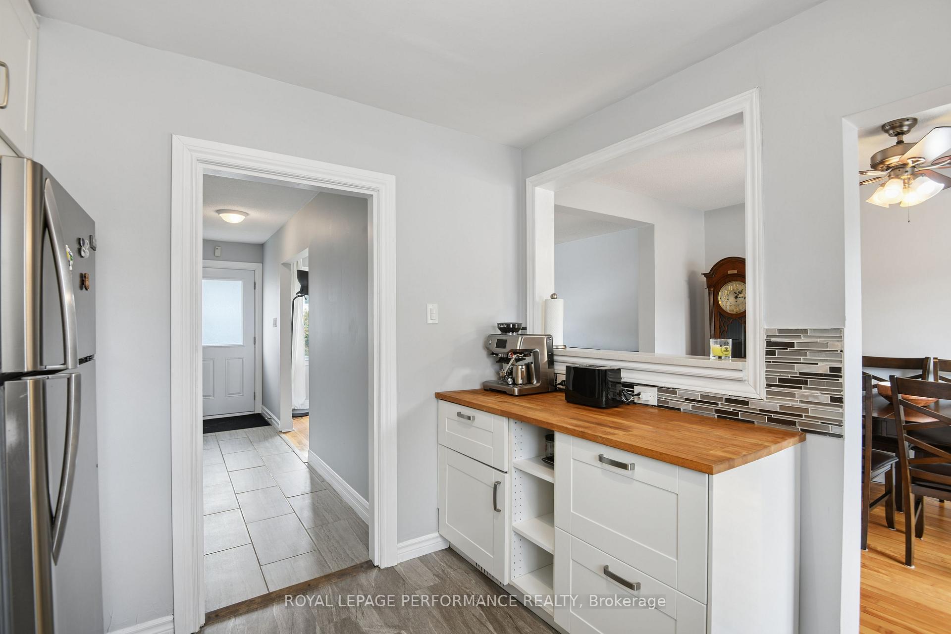 Photo 14 of 2423 Clementine Boulevard, Ottawa, Heron Park — HOMEH