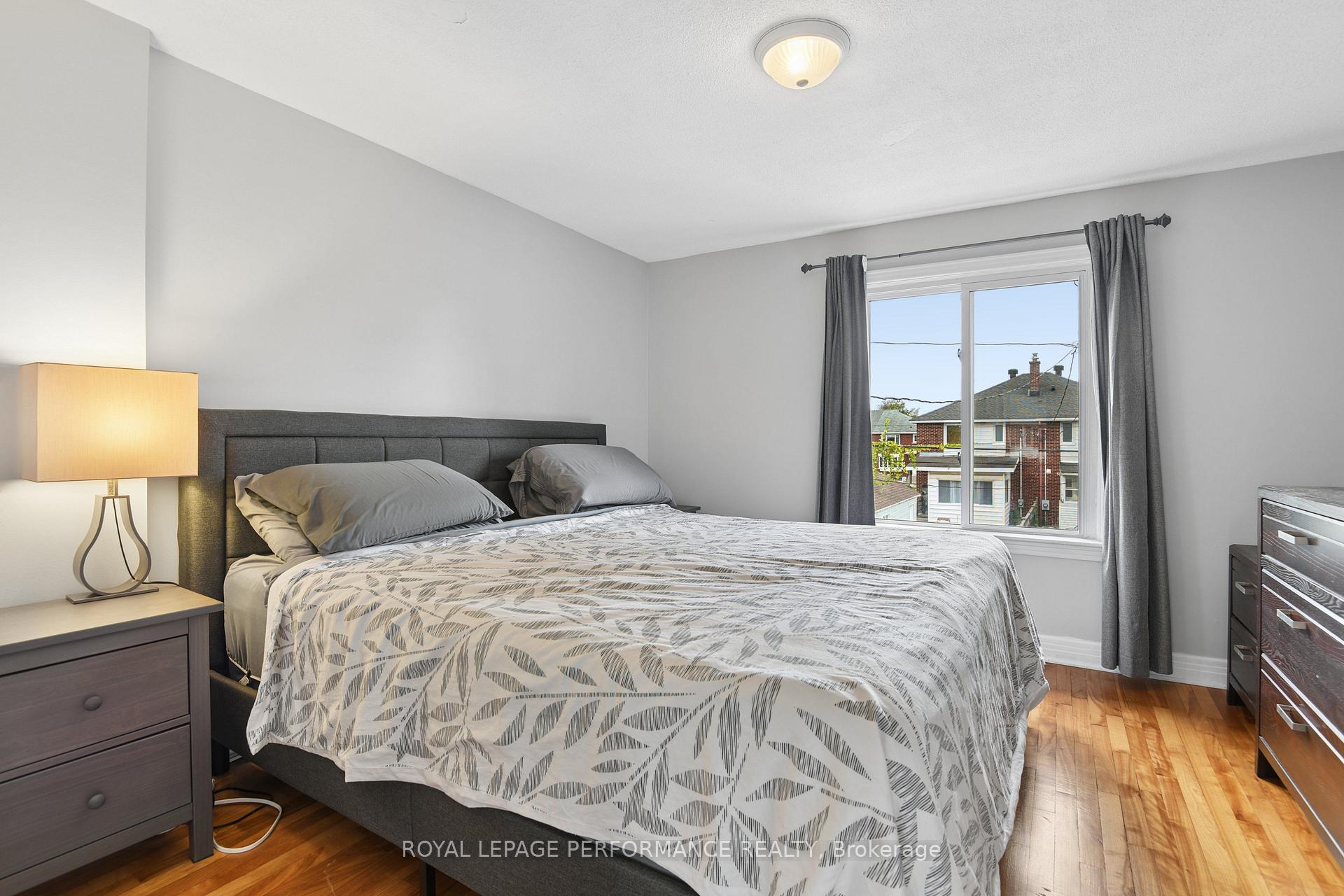 Photo 16 of 2423 Clementine Boulevard, Ottawa, Heron Park — HOMEH