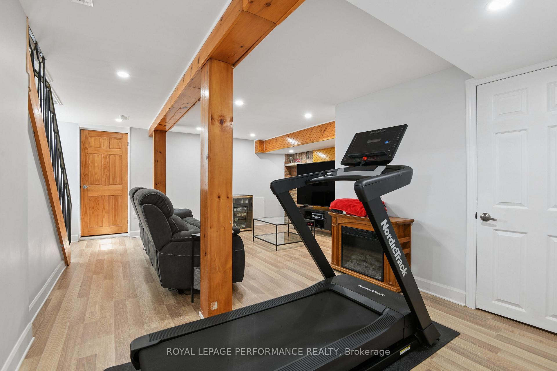 Photo 26 of 2423 Clementine Boulevard, Ottawa, Heron Park — HOMEH