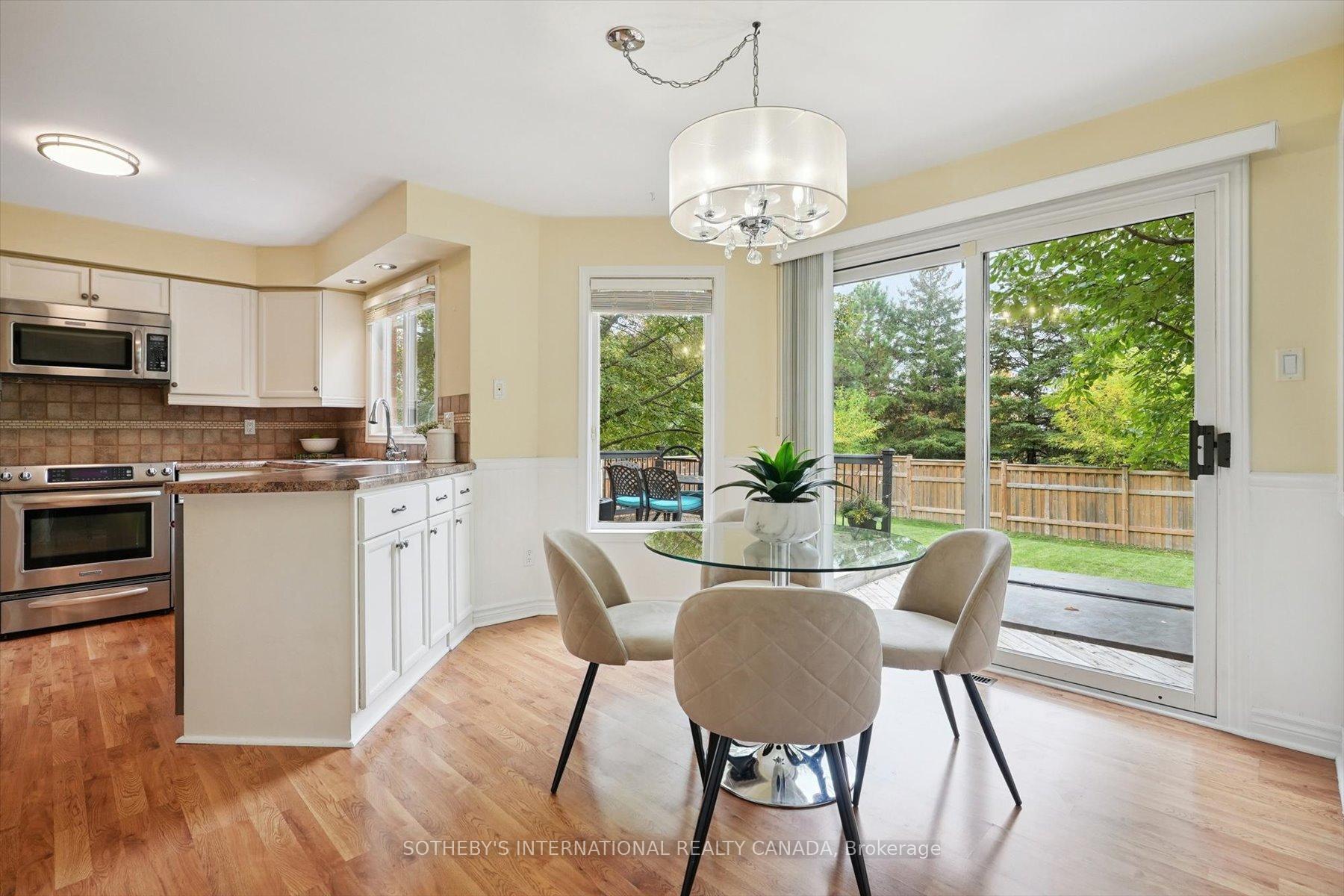 Photo 11 of 1352 Winterberry Drive, Burlington, Tyandaga — HOMEH