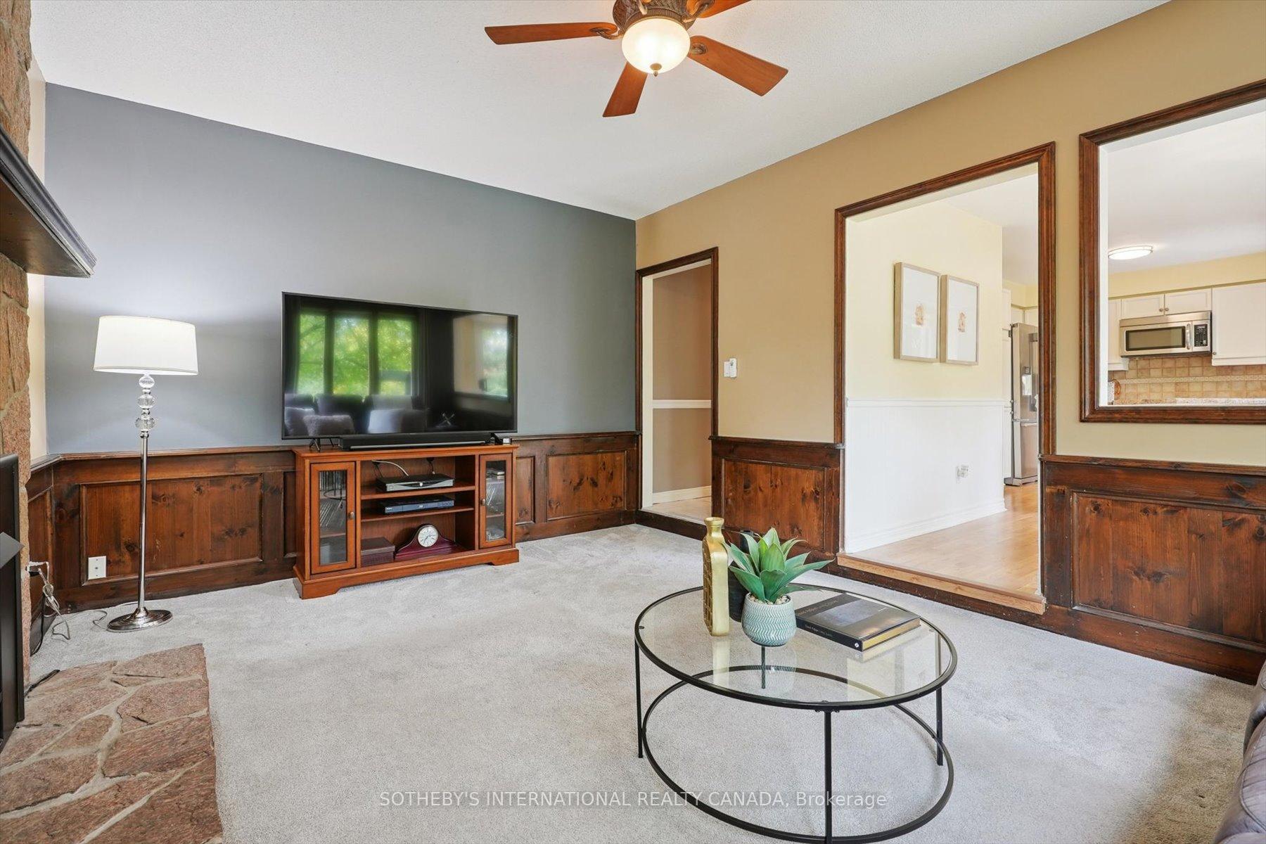 Photo 13 of 1352 Winterberry Drive, Burlington, Tyandaga — HOMEH