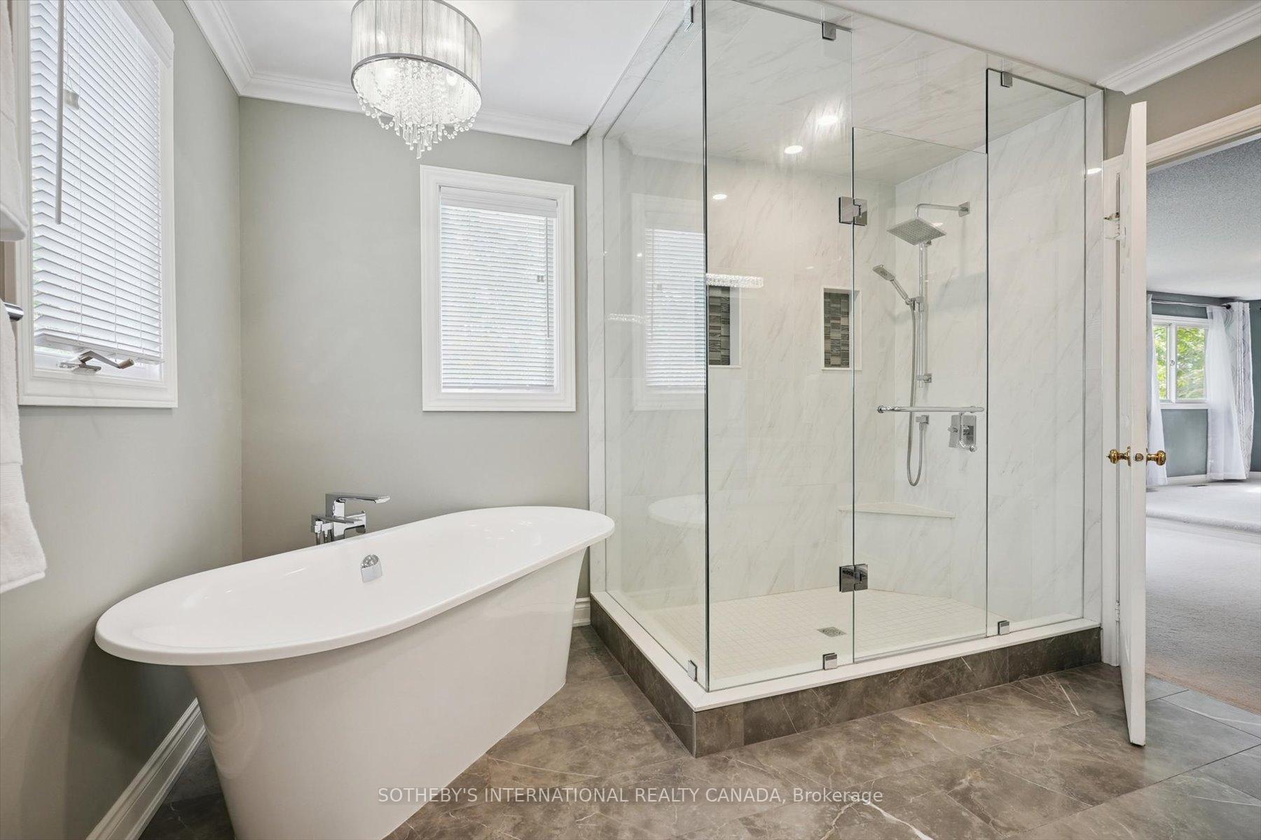 Photo 19 of 1352 Winterberry Drive, Burlington, Tyandaga — HOMEH