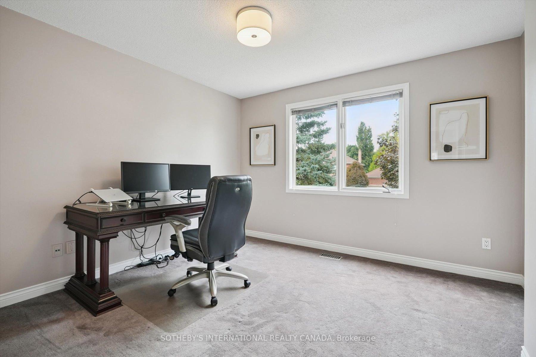Photo 23 of 1352 Winterberry Drive, Burlington, Tyandaga — HOMEH
