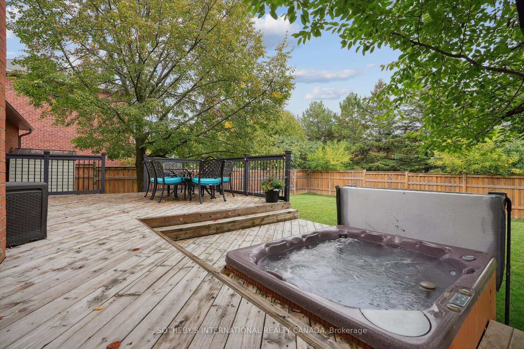 Photo 30 of 1352 Winterberry Drive, Burlington, Tyandaga — HOMEH