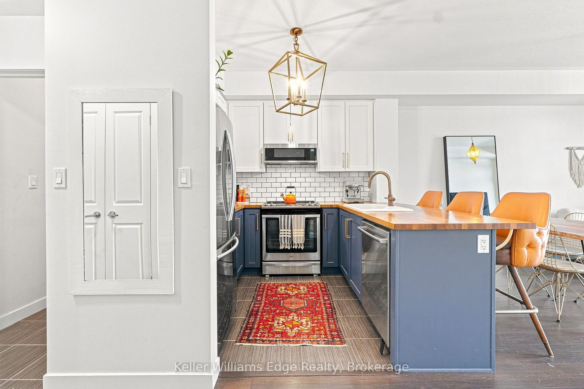 Photo 7 of Unit 220, 5317 Upper Middle Road, Burlington, Orchard — HOMEH