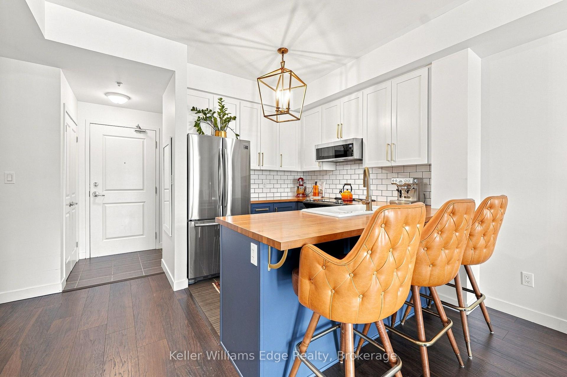 Photo 10 of Unit 220, 5317 Upper Middle Road, Burlington, Orchard — HOMEH