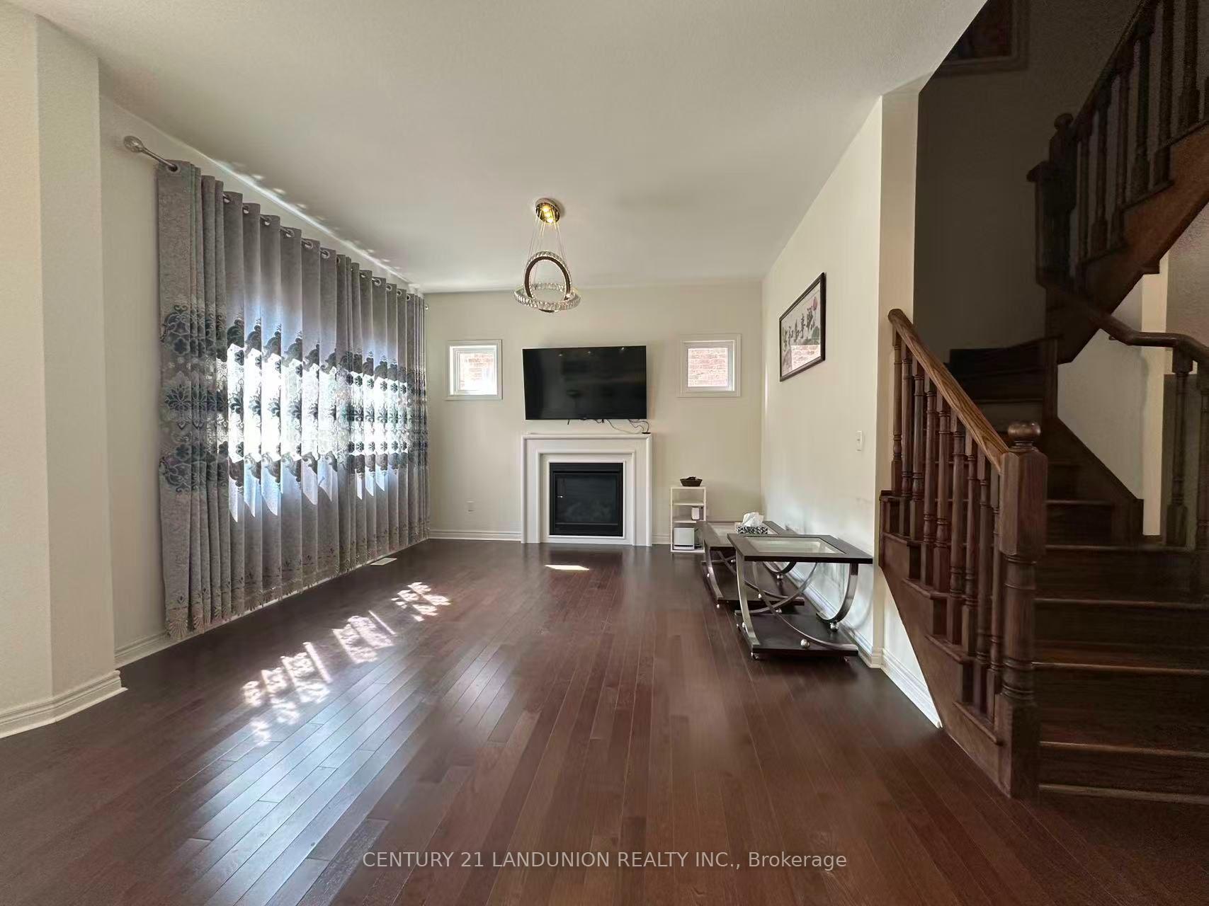 Photo 6 of 5 Portia Street, Markham, Cornell — HOMEH