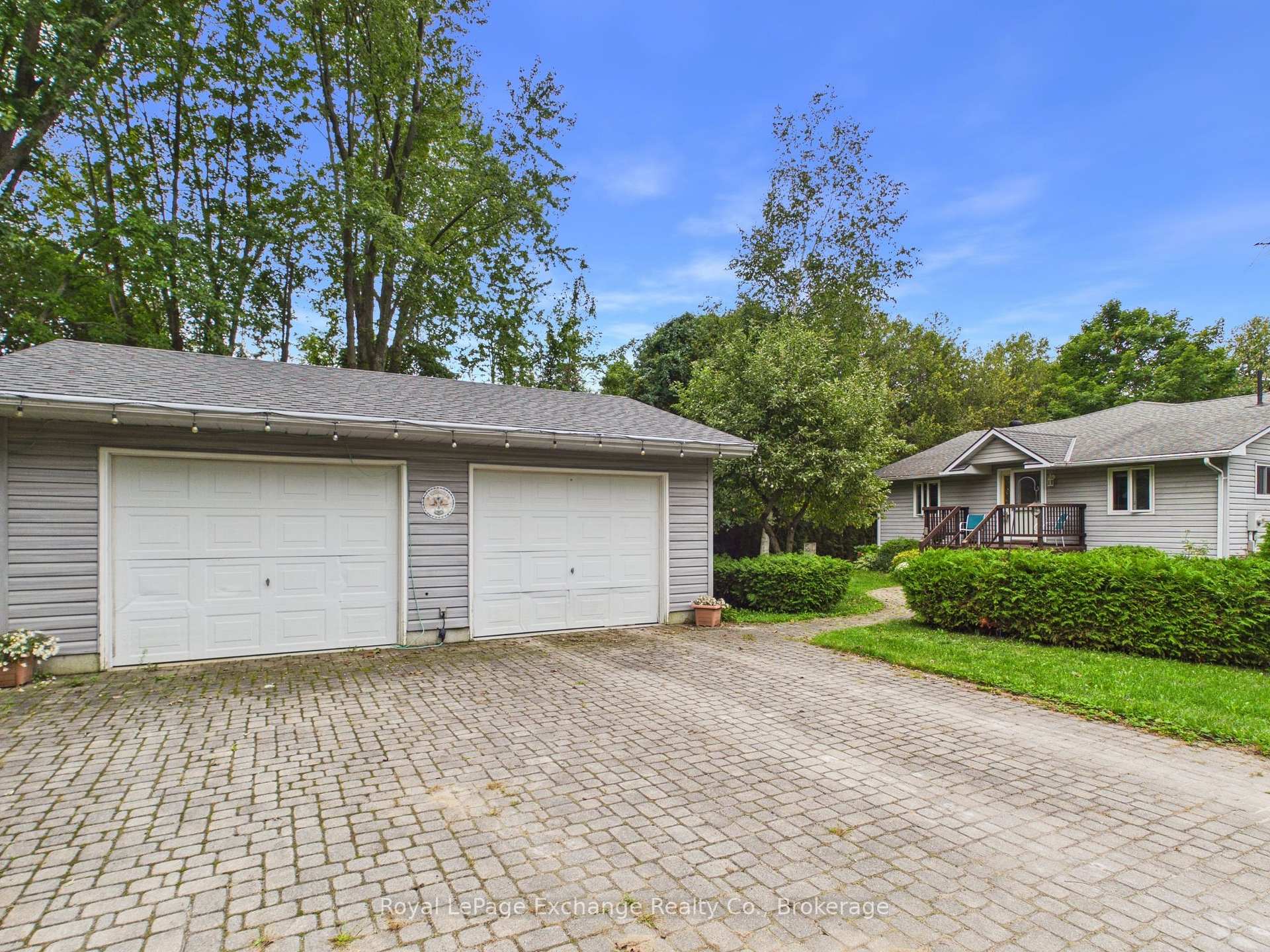 Photo 4 of 39 McConnell Drive, Kincardine — HOMEH