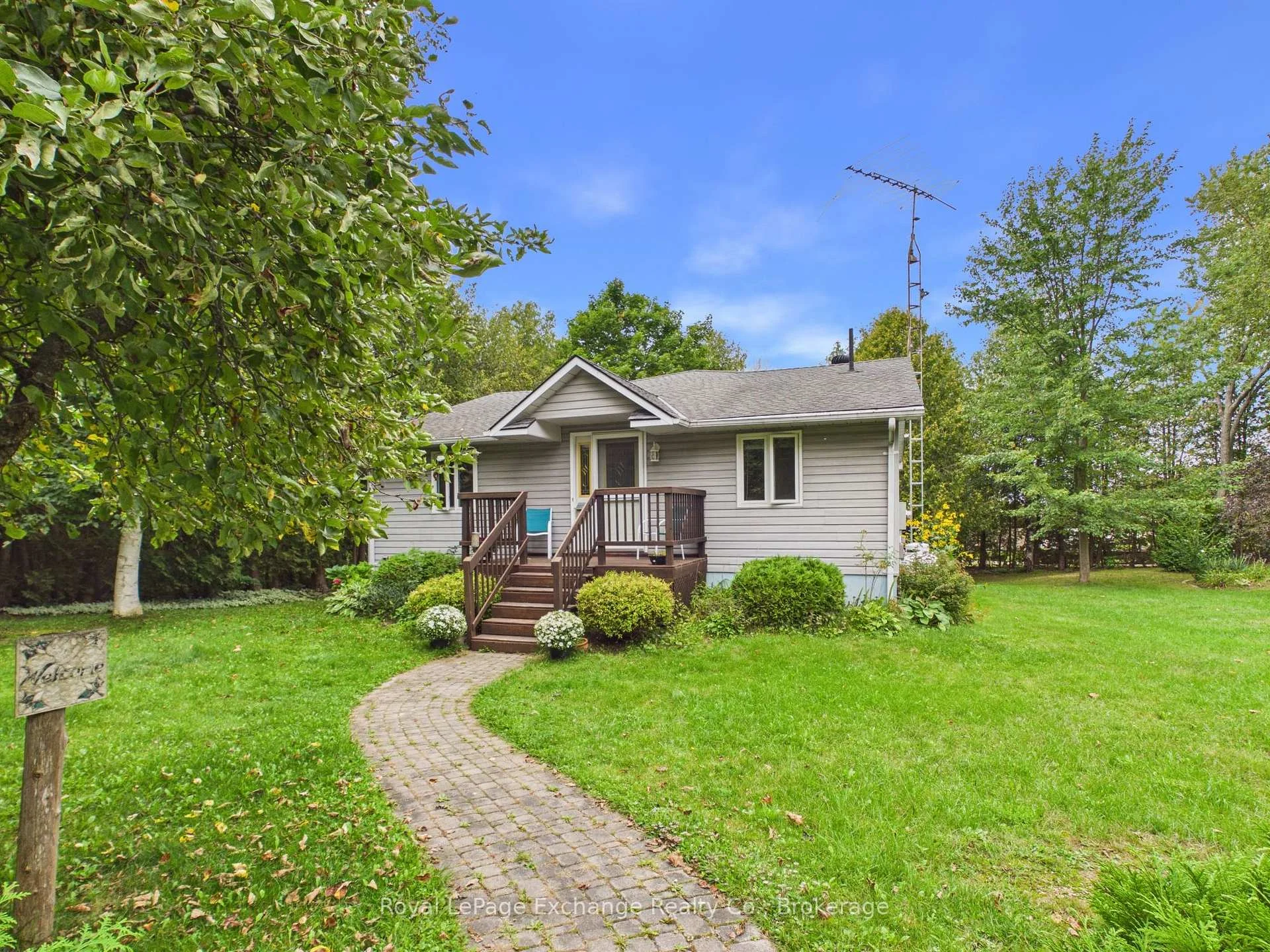 Photo 3 of 39 McConnell Drive, Kincardine — HOMEH