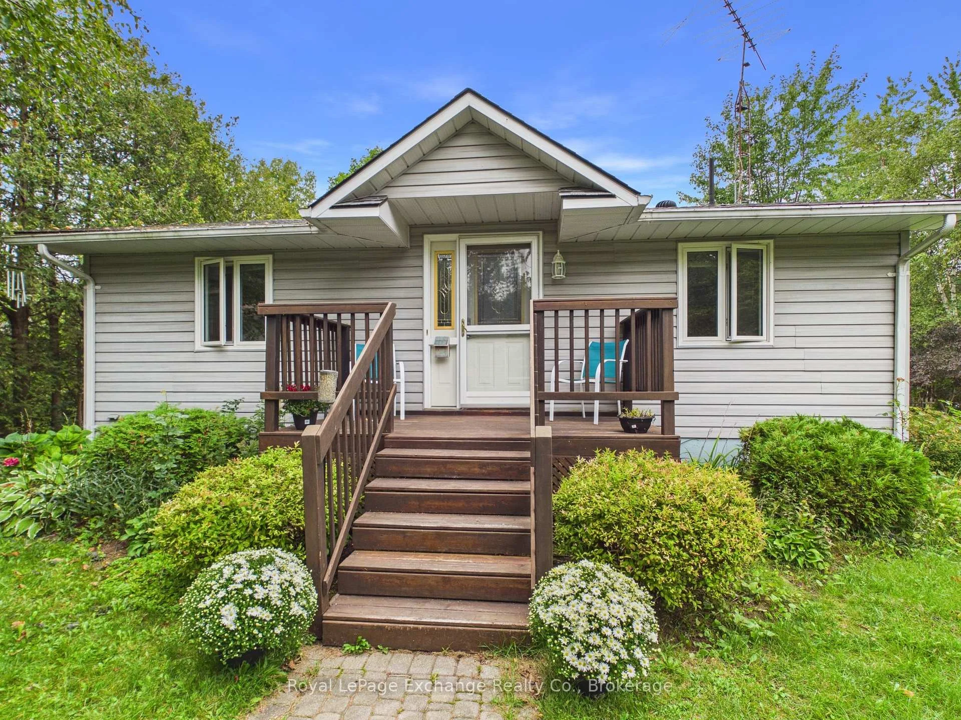 Photo 8 of 39 McConnell Drive, Kincardine — HOMEH