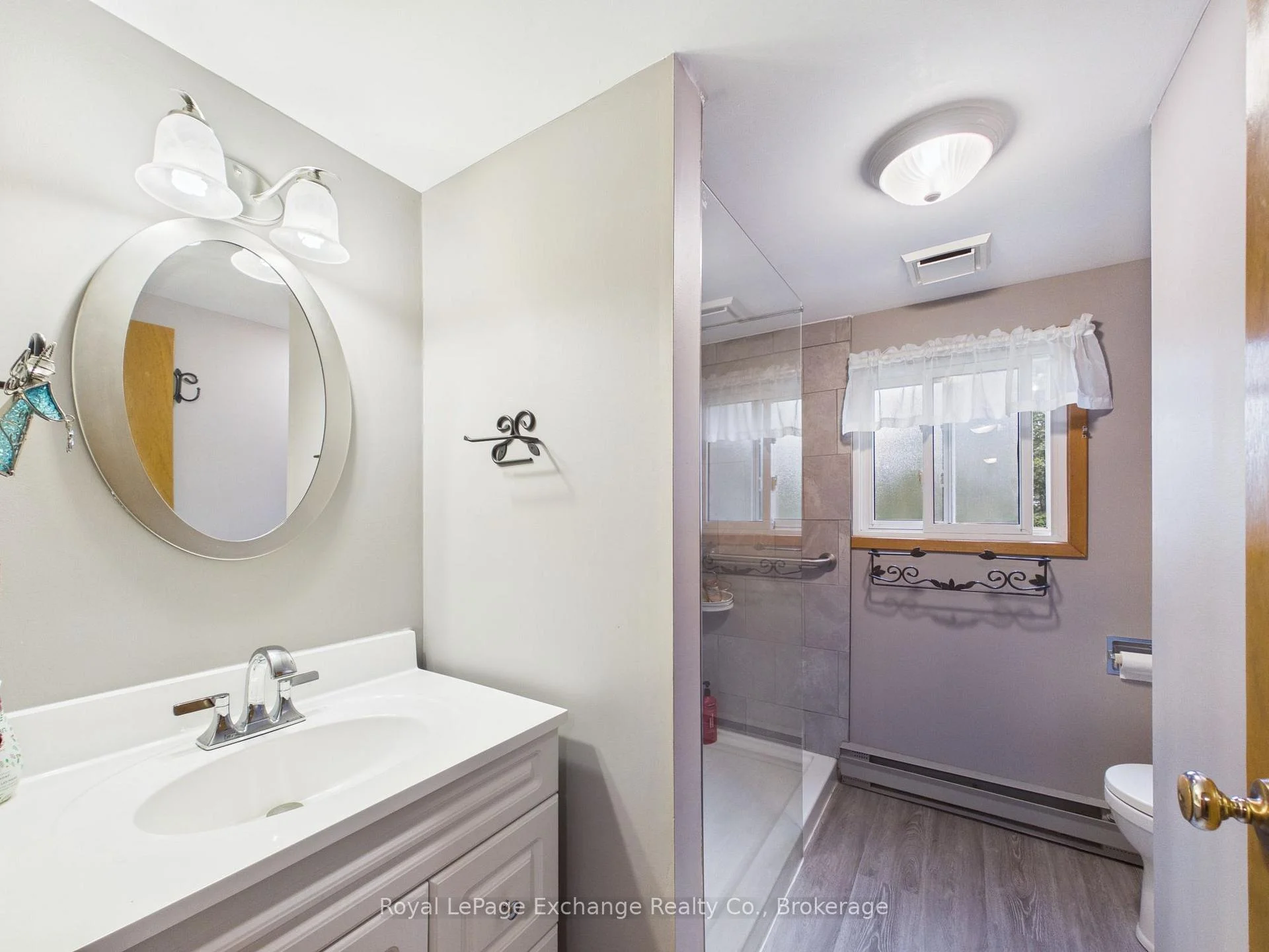 Photo 33 of 39 McConnell Drive, Kincardine — HOMEH